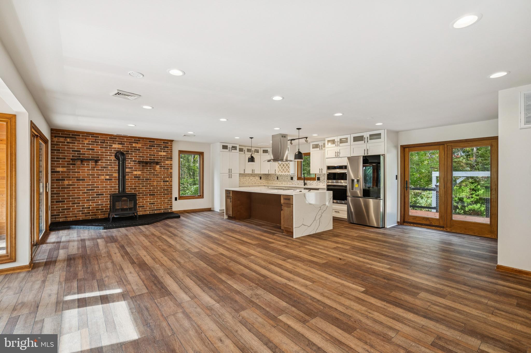 COURTLAND HILLS - Residential