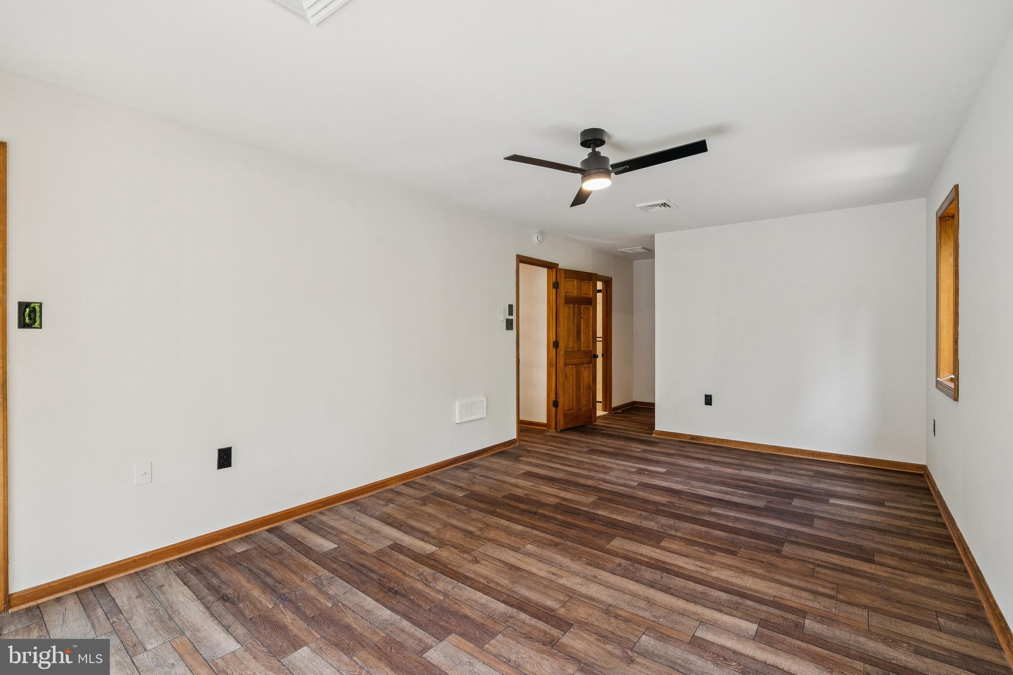 COURTLAND HILLS - Residential