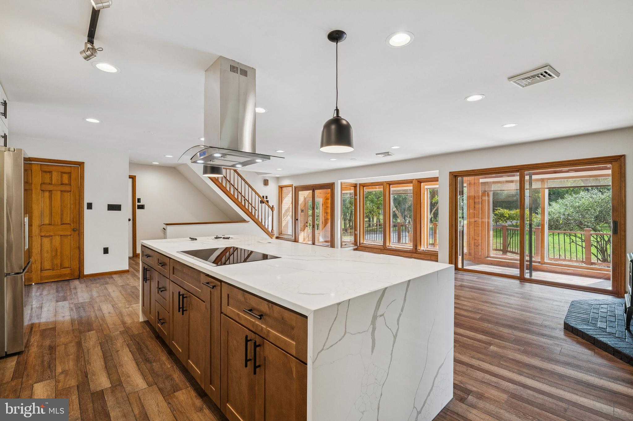 COURTLAND HILLS - Residential