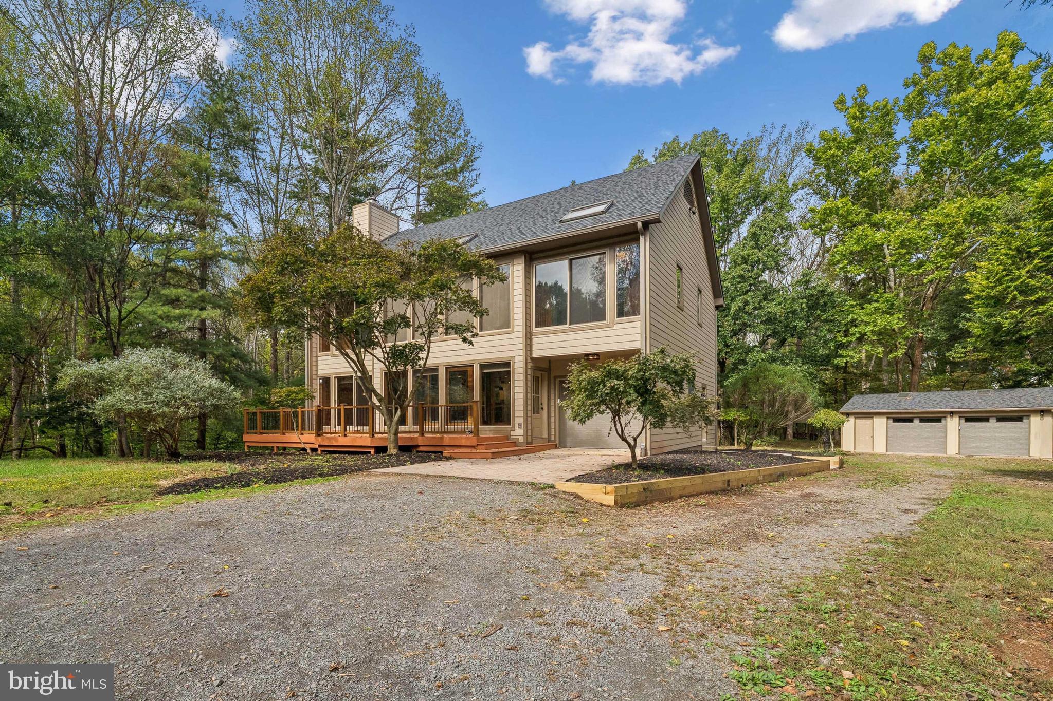 40946 MANOR HOUSE ROAD