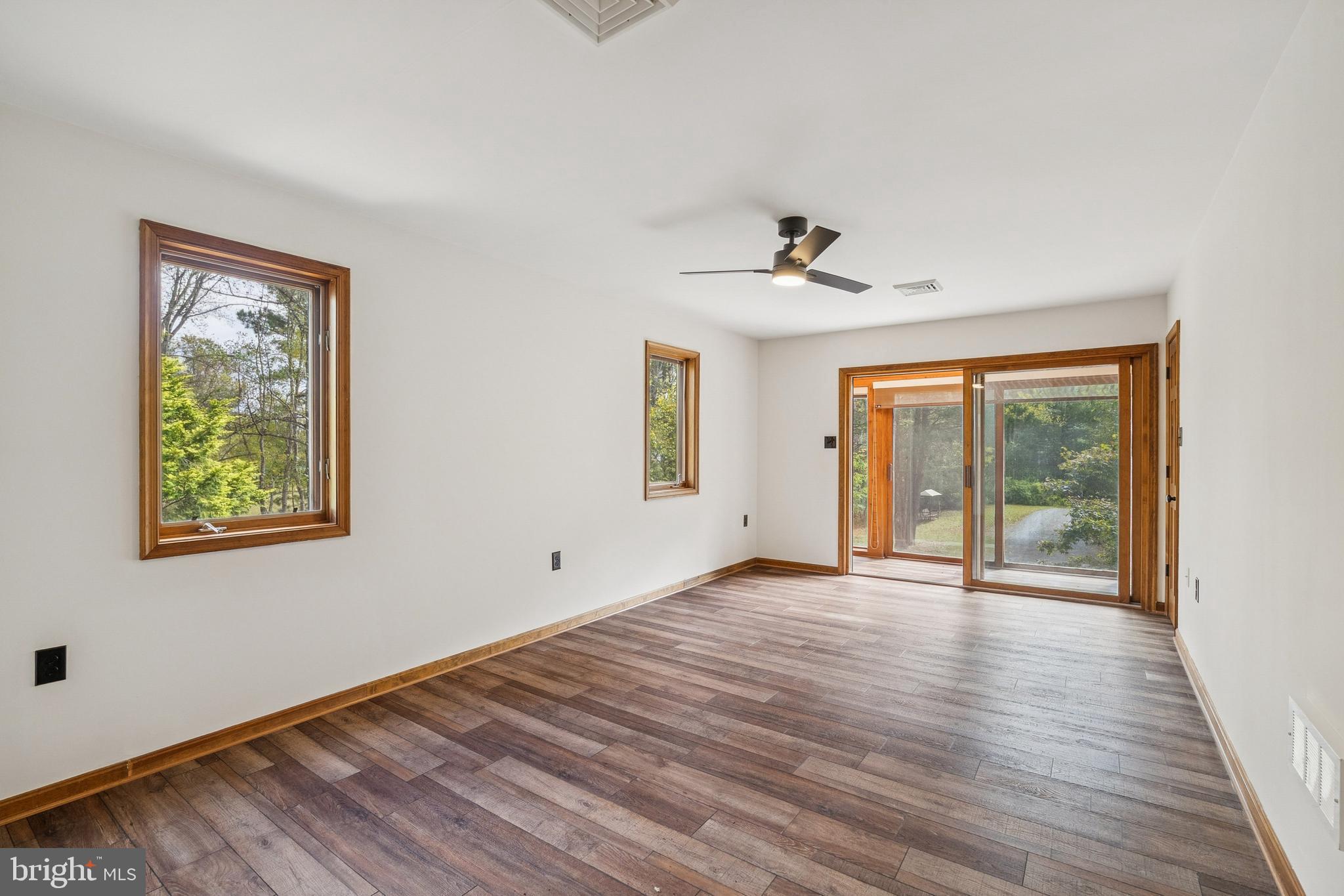 COURTLAND HILLS - Residential