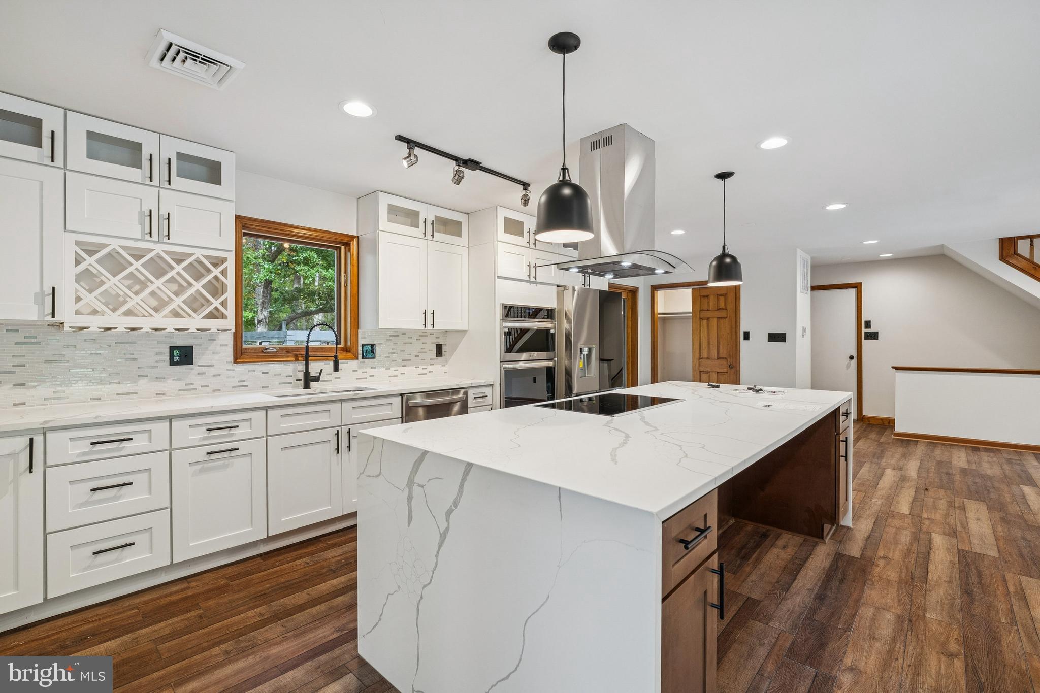 COURTLAND HILLS - Residential