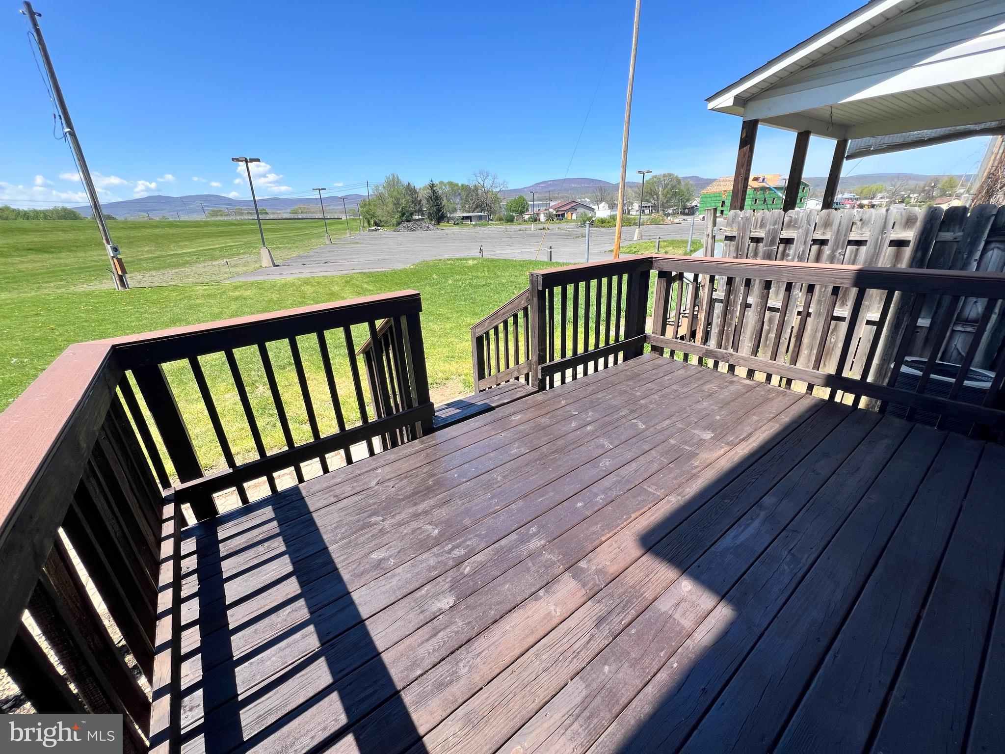 CLEMMENT COMMONS - Residential