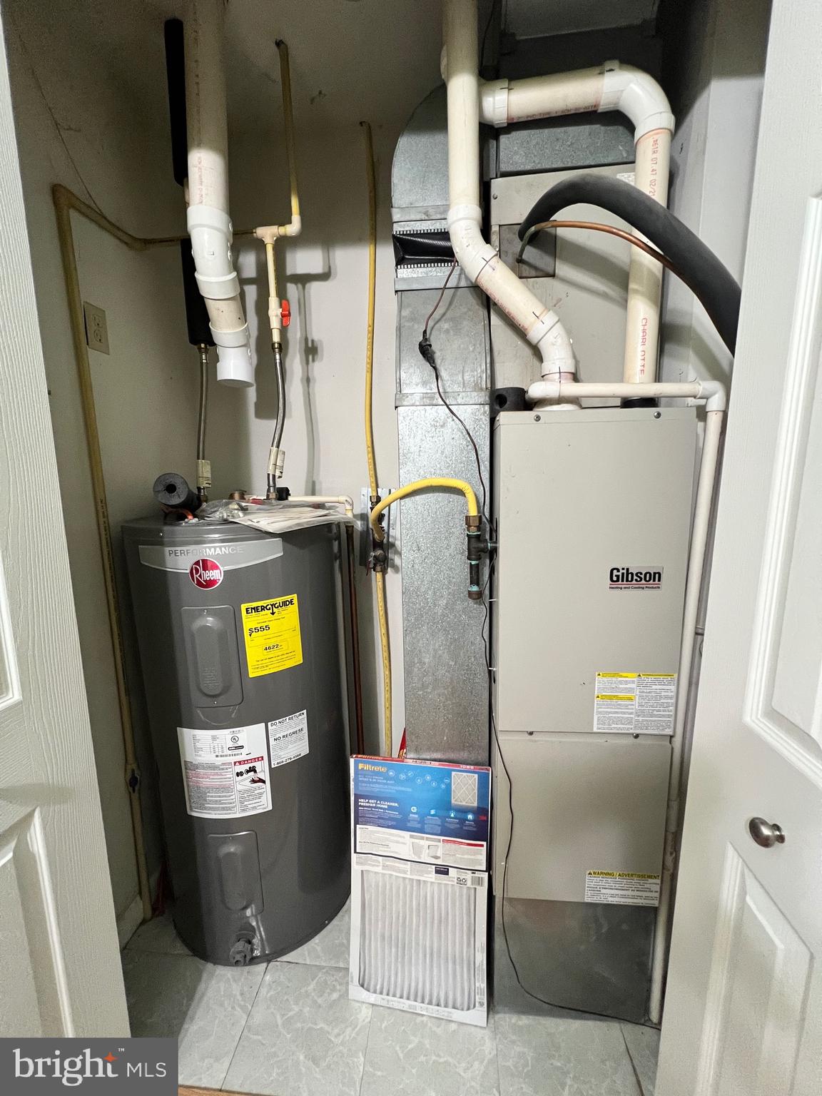 CLEMMENT COMMONS - Residential