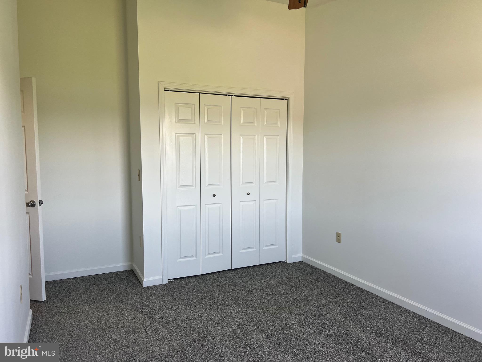 CLEMMENT COMMONS - Residential