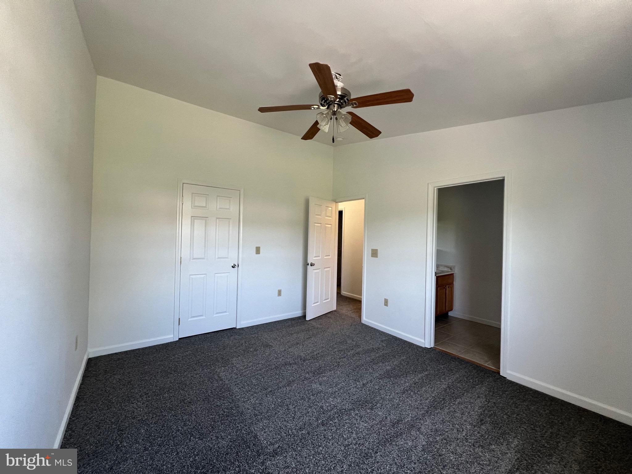 CLEMMENT COMMONS - Residential