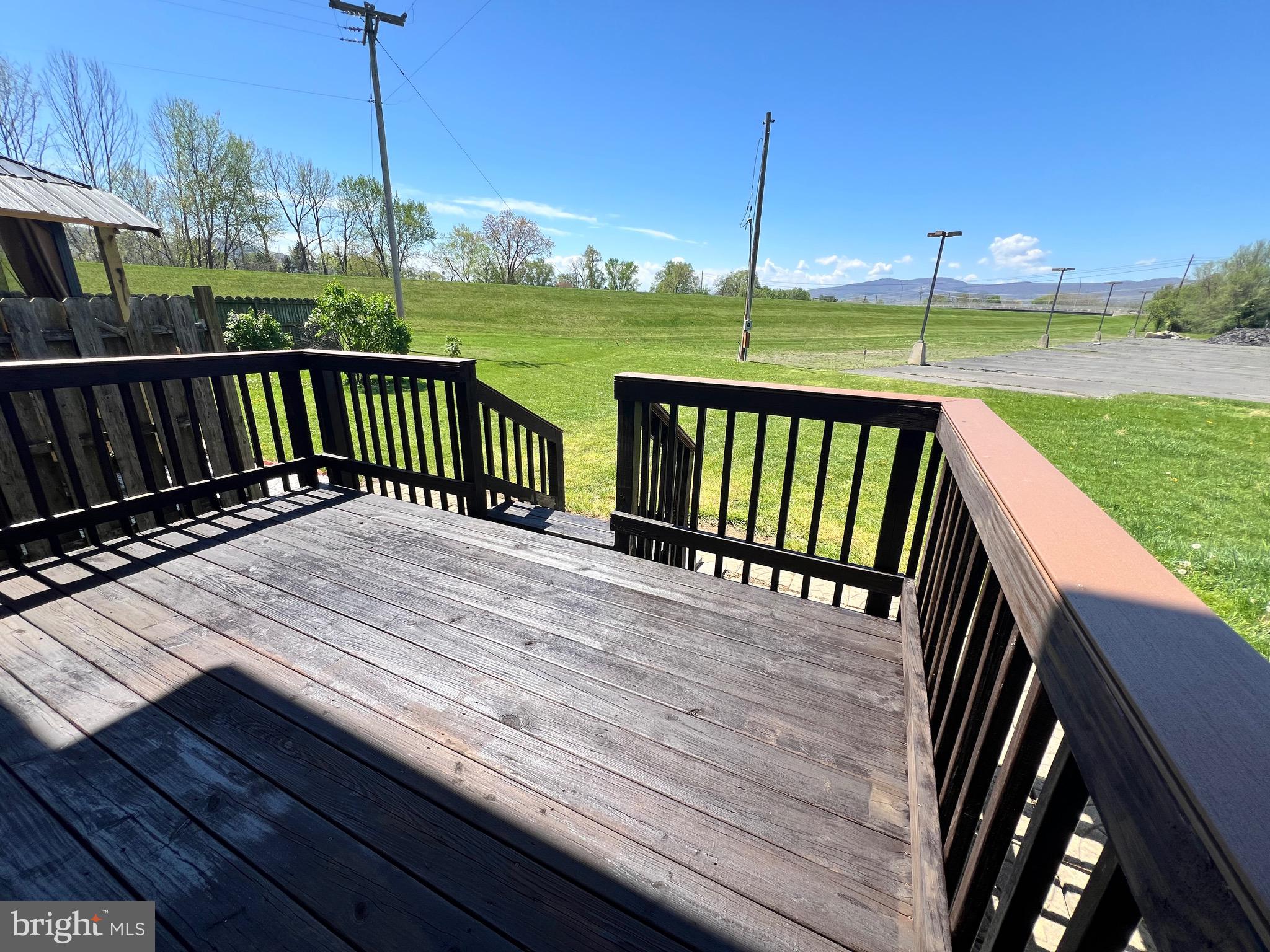 CLEMMENT COMMONS - Residential