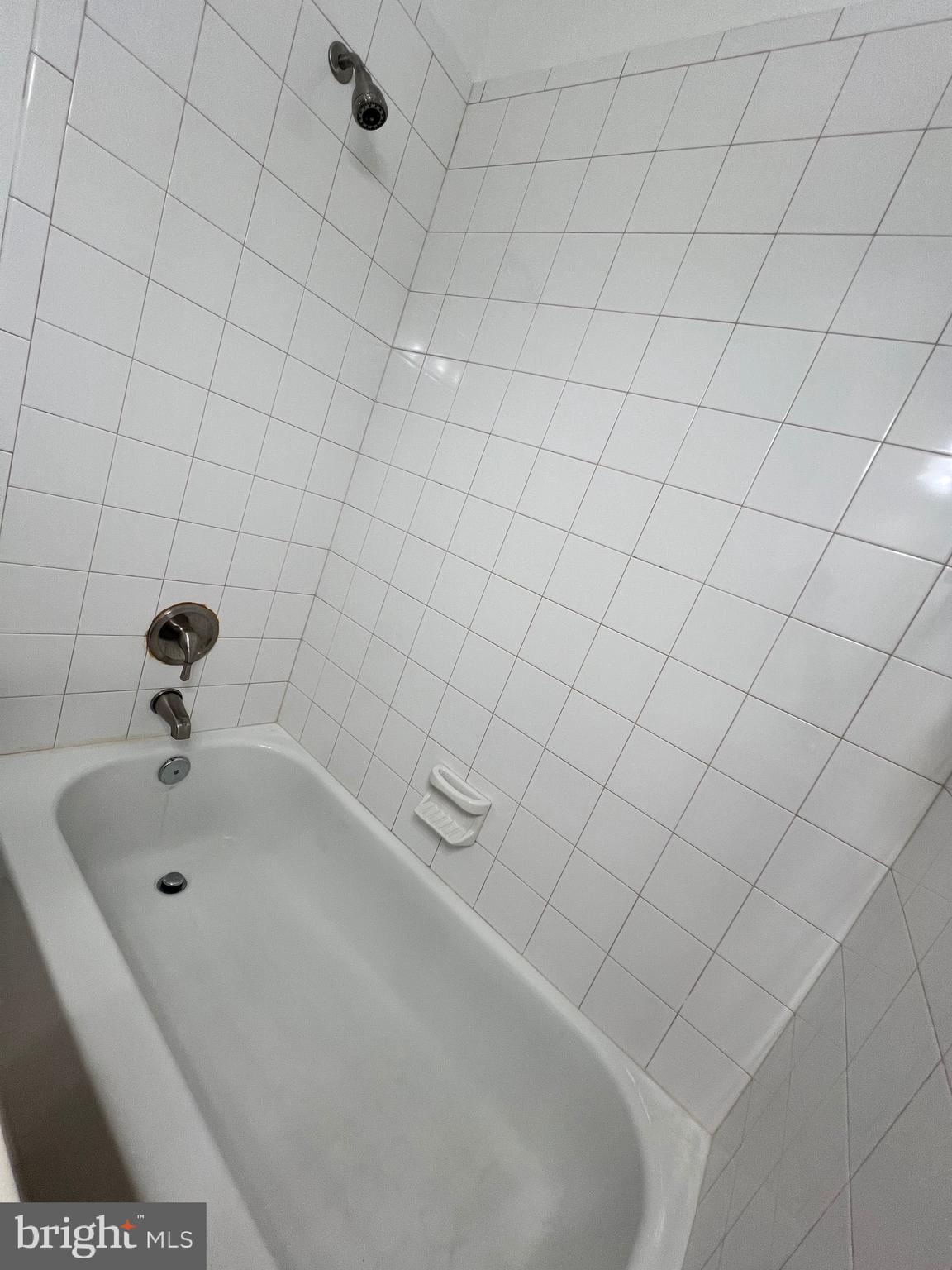 CLEMMENT COMMONS - Residential