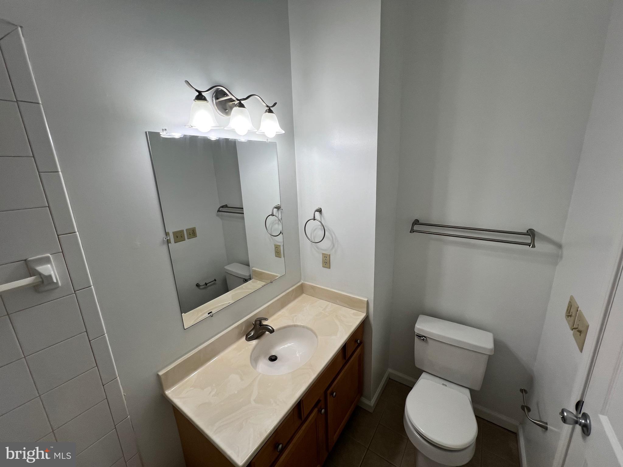 CLEMMENT COMMONS - Residential