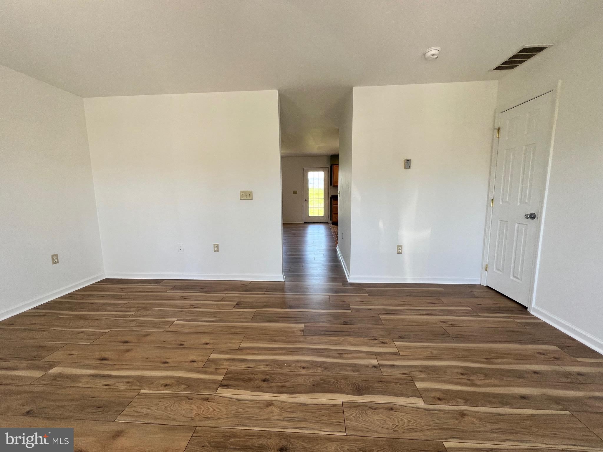 CLEMMENT COMMONS - Residential