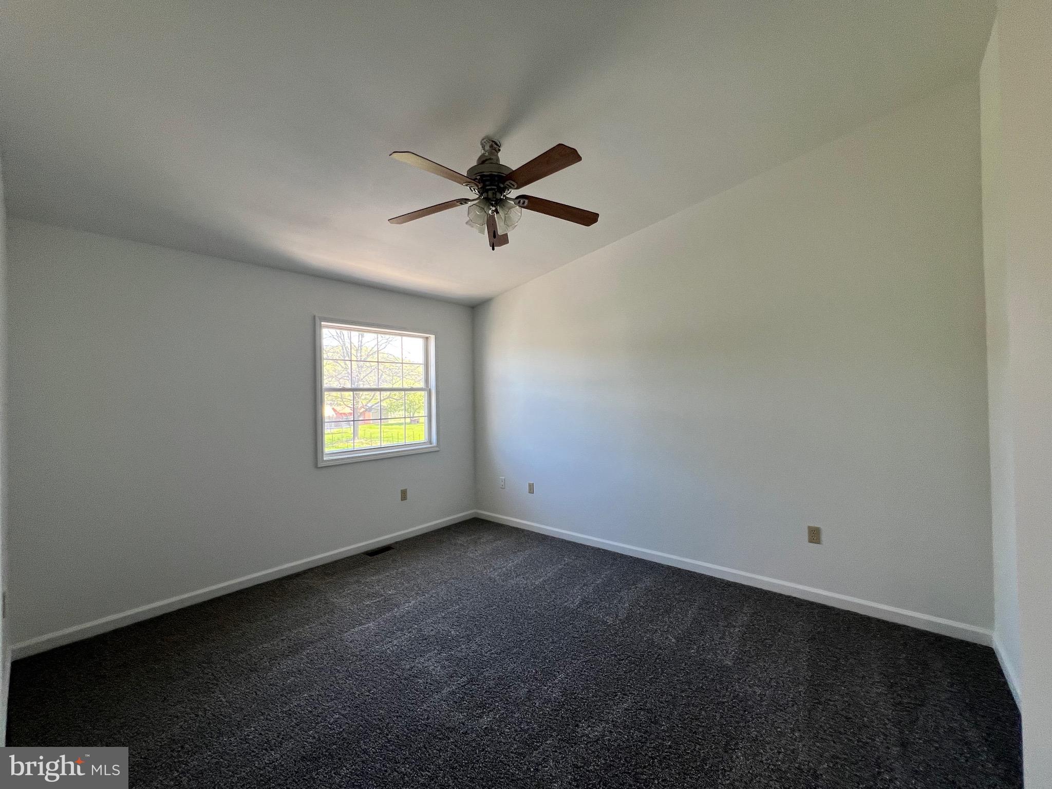 CLEMMENT COMMONS - Residential