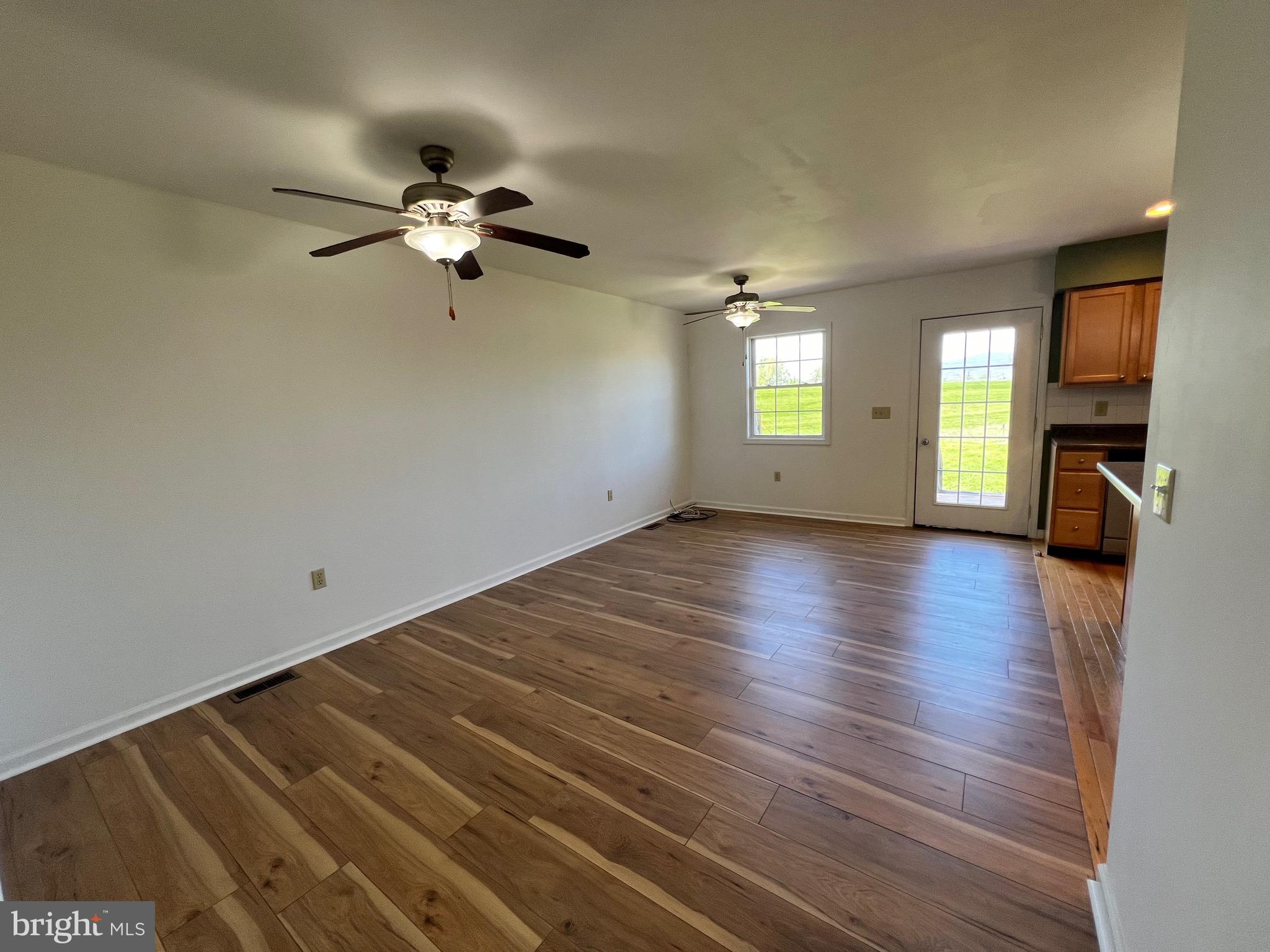 CLEMMENT COMMONS - Residential