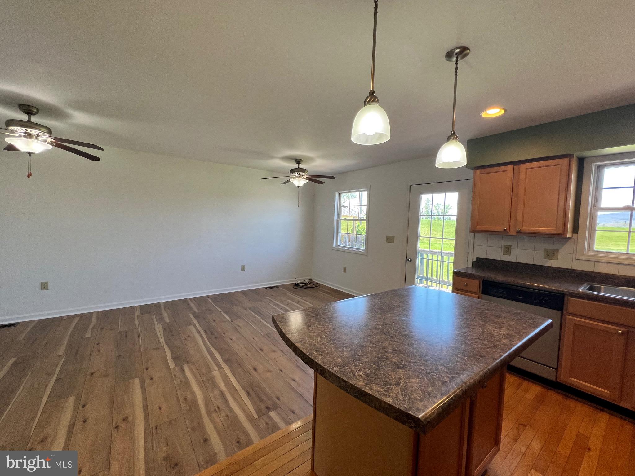 CLEMMENT COMMONS - Residential