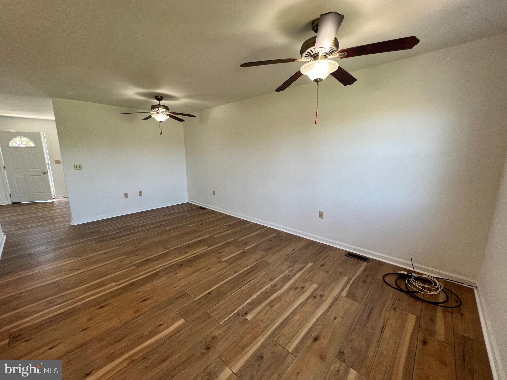 CLEMMENT COMMONS - Residential