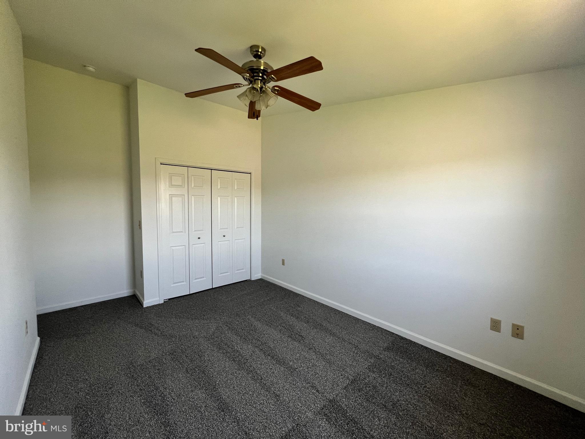 CLEMMENT COMMONS - Residential