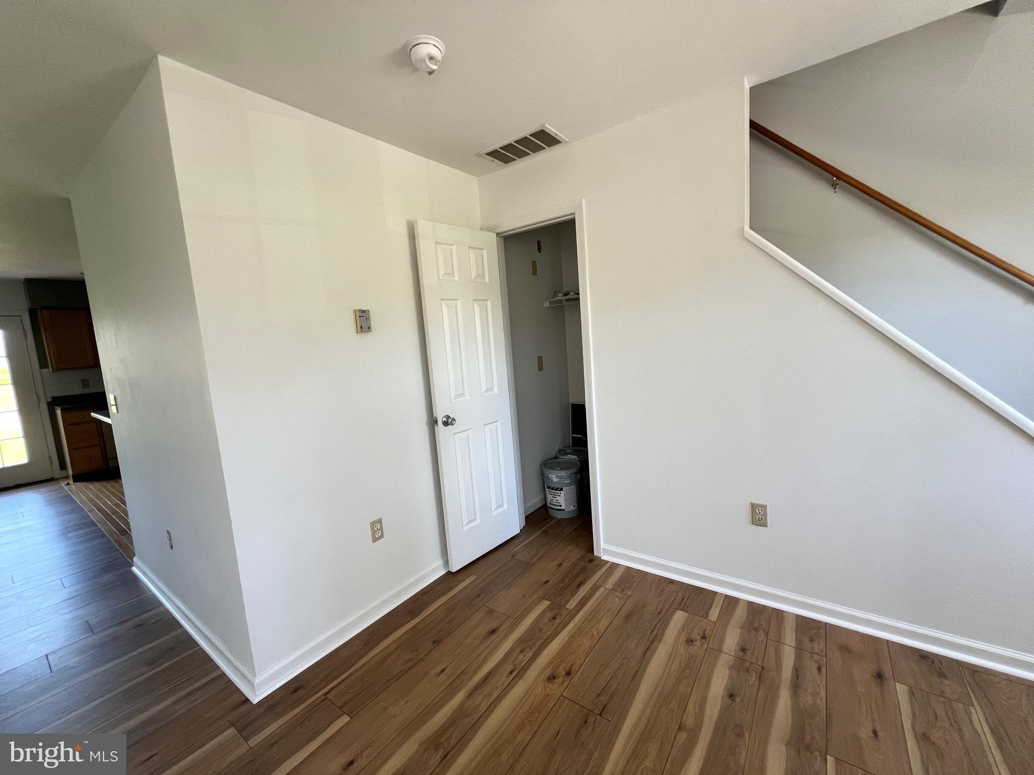 CLEMMENT COMMONS - Residential