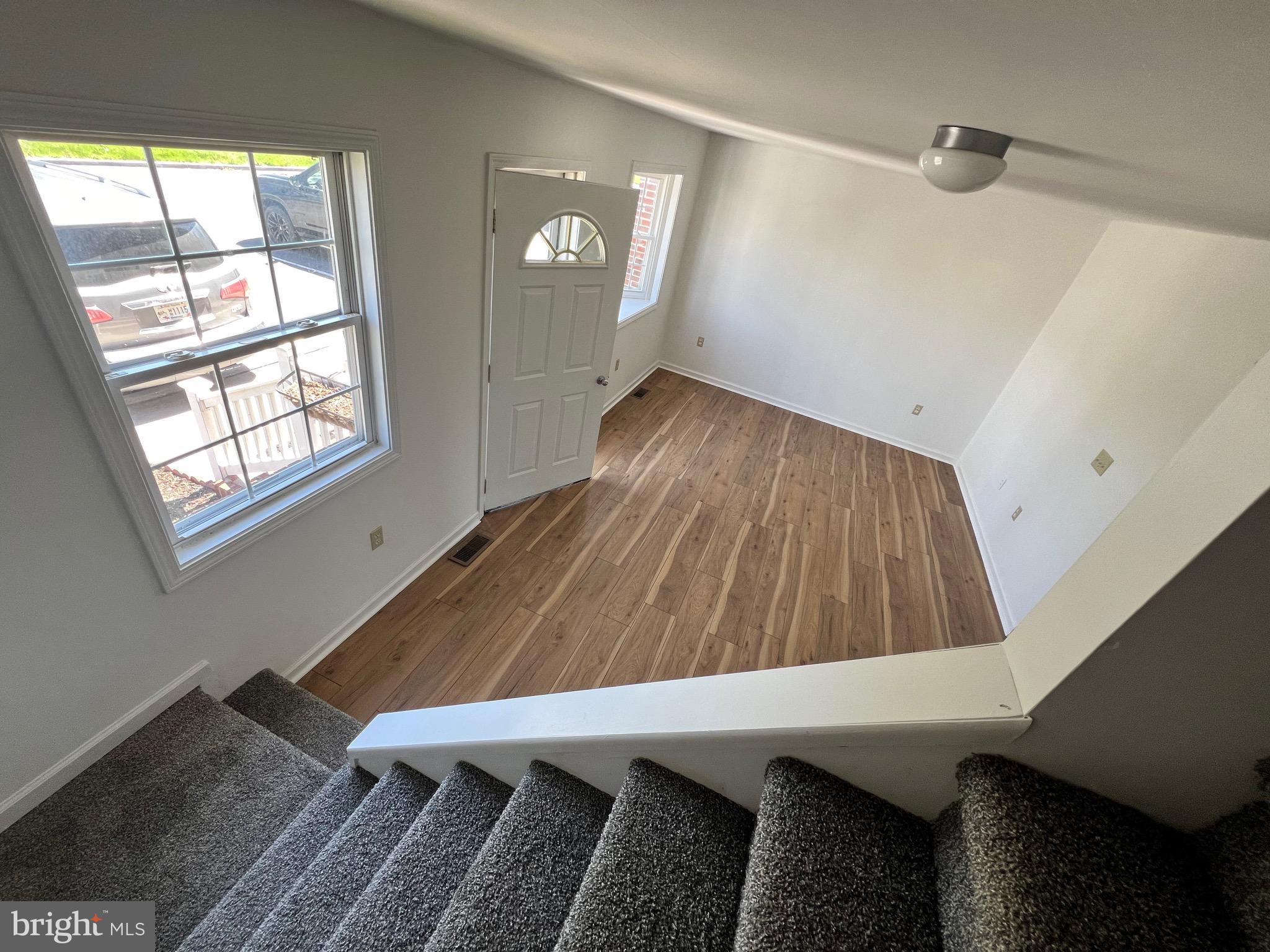 CLEMMENT COMMONS - Residential