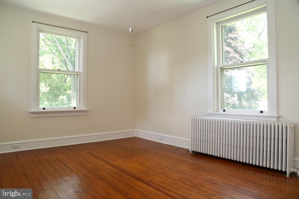 LANCASTER - Residential