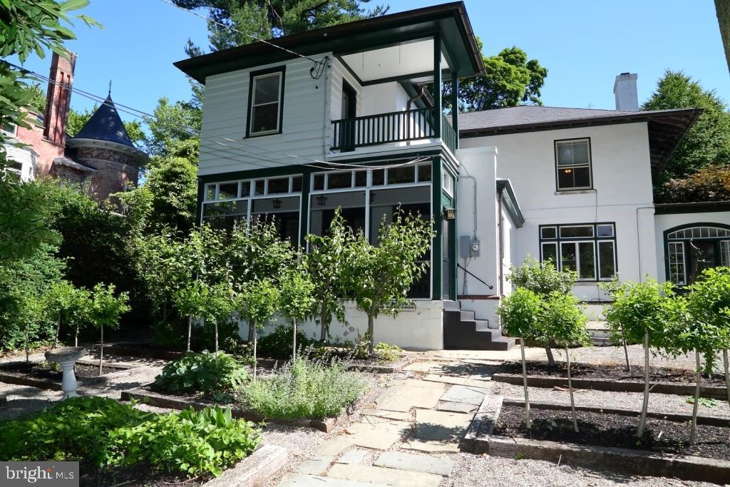 LANCASTER - Residential