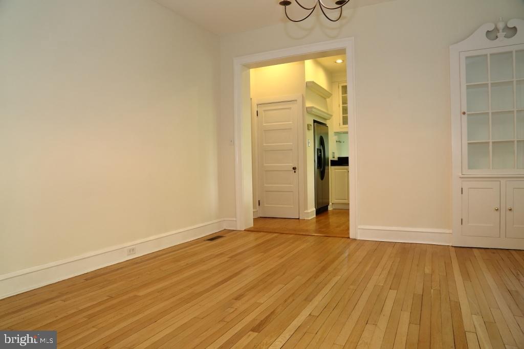 LANCASTER - Residential