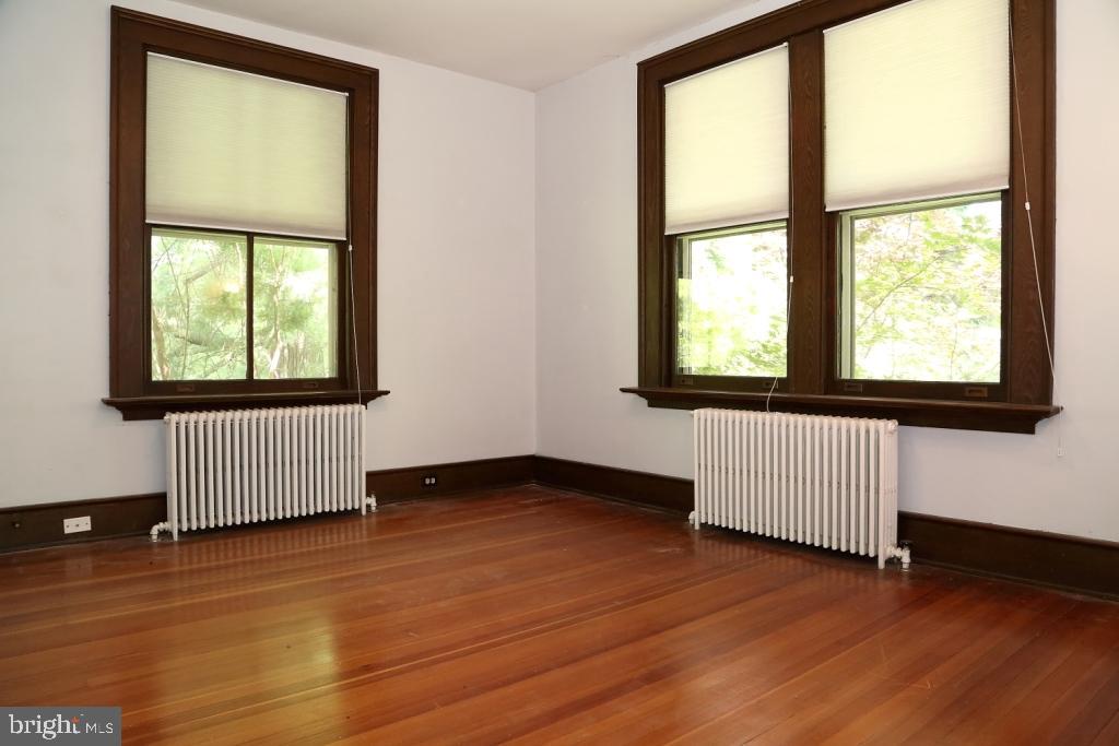 LANCASTER - Residential