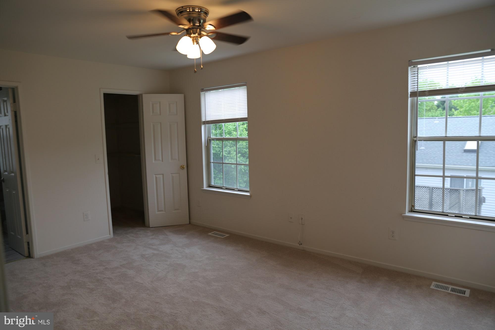 FRANKLIN FARM - Residential Lease