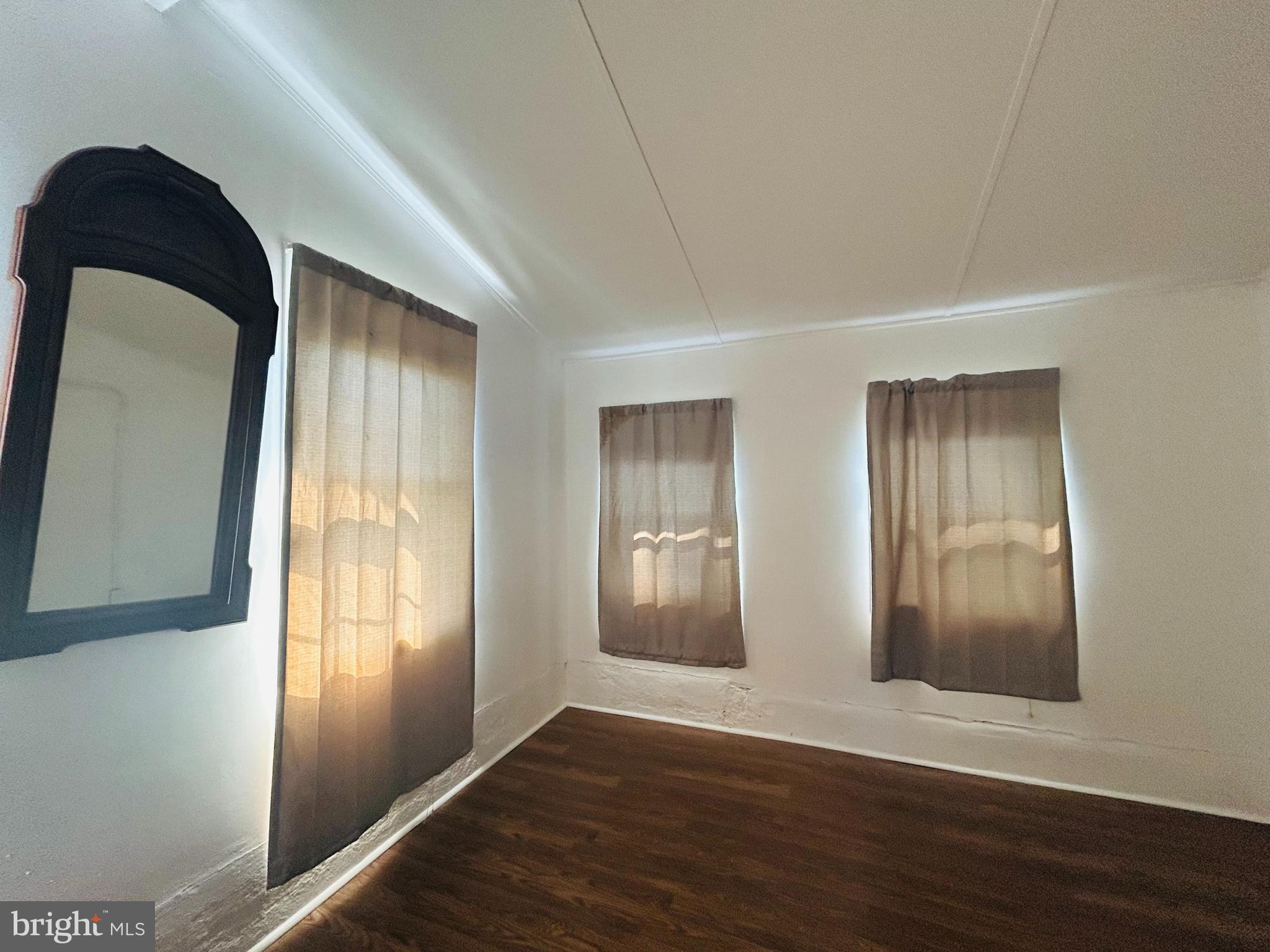 MURRAY HILL - Residential