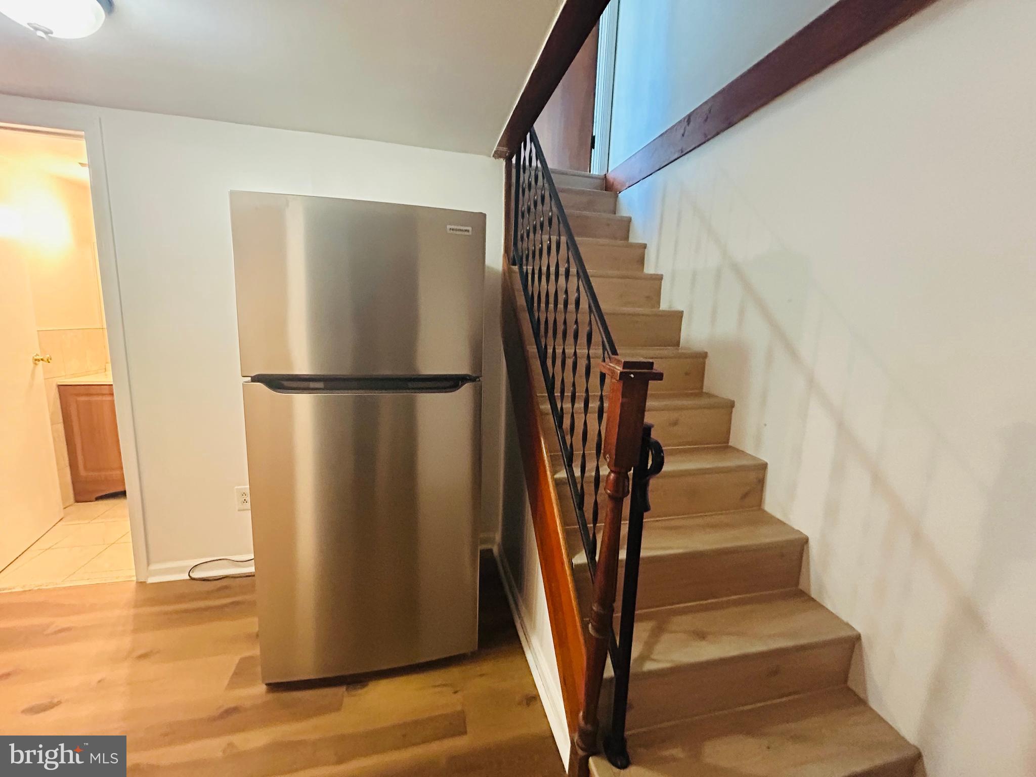 MURRAY HILL - Residential