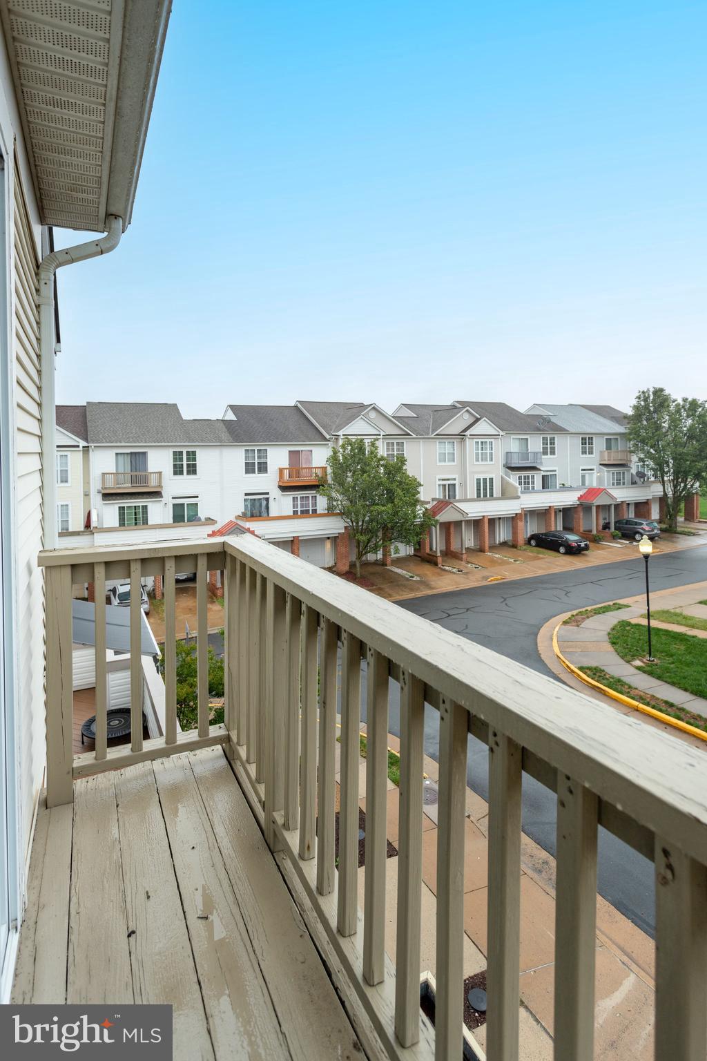 ASHBURN VILLAGE - Residential