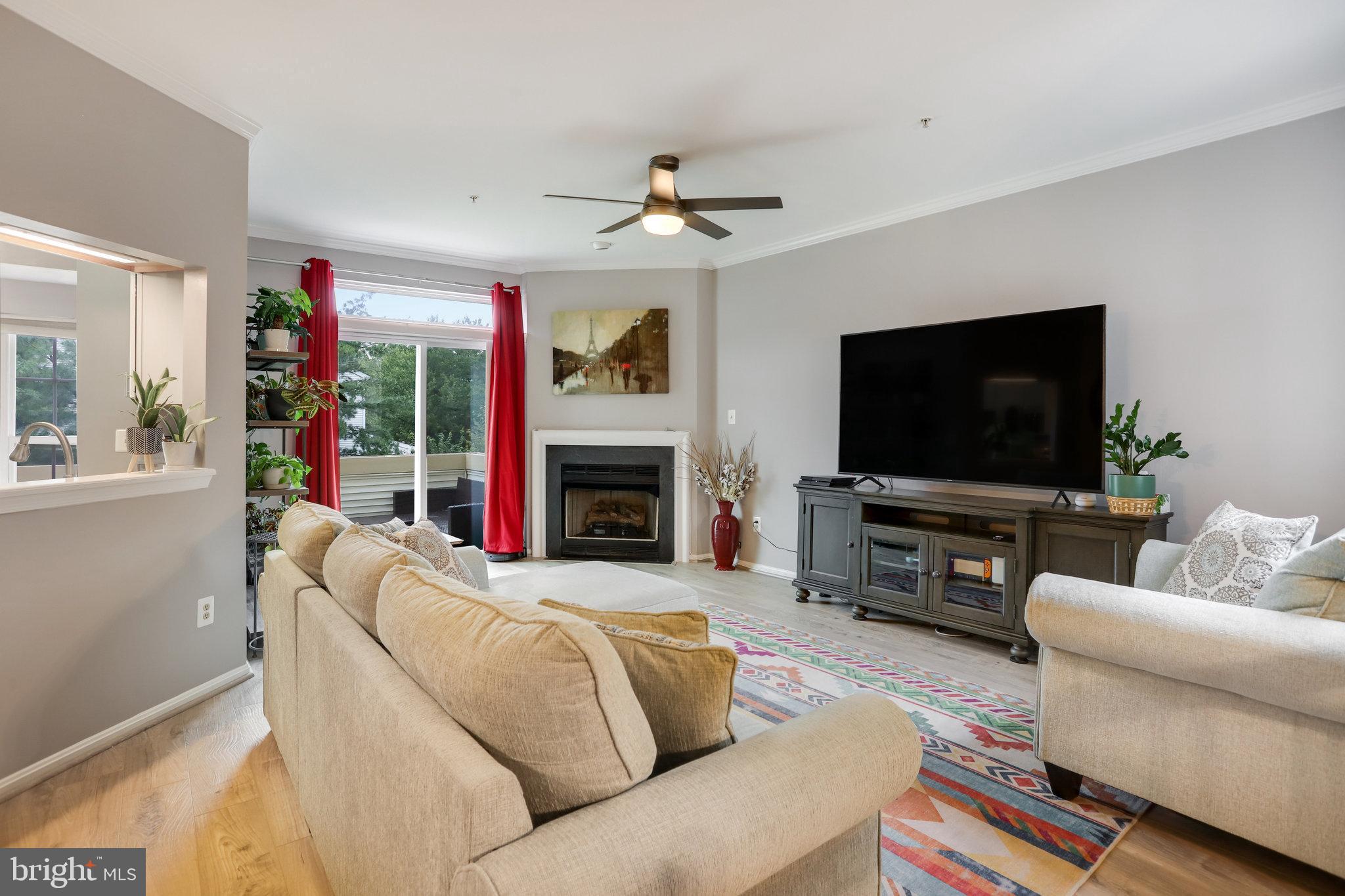 ASHBURN VILLAGE - Residential