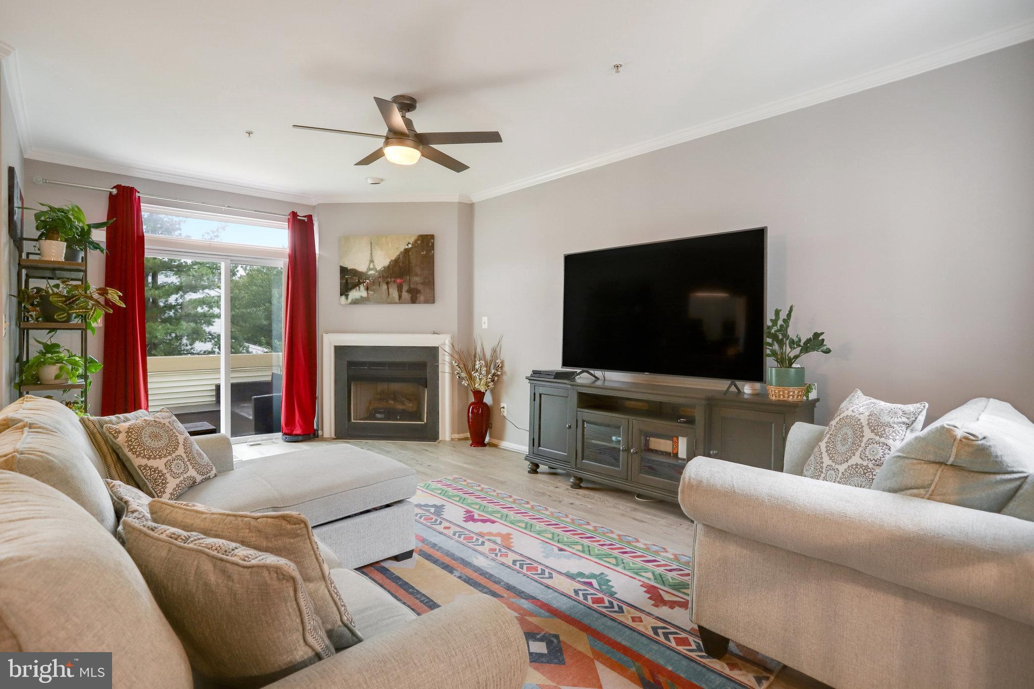 ASHBURN VILLAGE - Residential