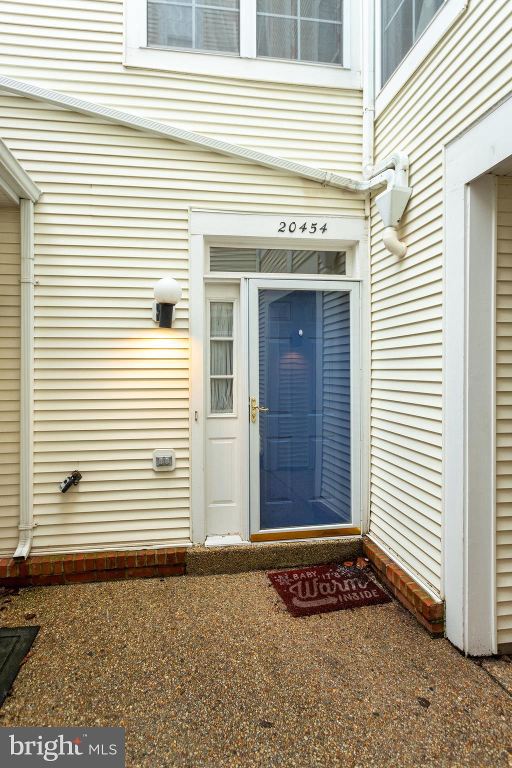 ASHBURN VILLAGE - Residential