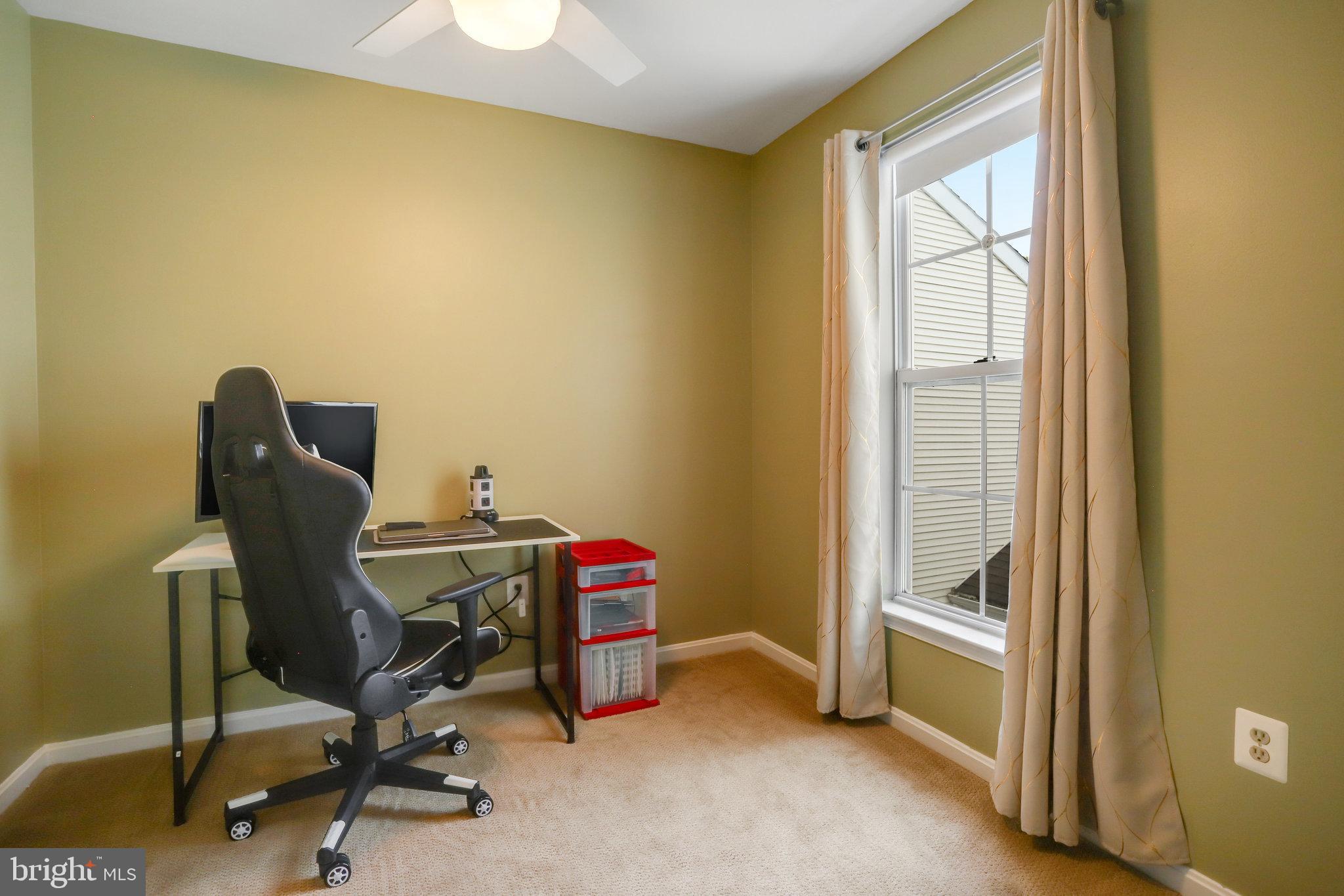 ASHBURN VILLAGE - Residential