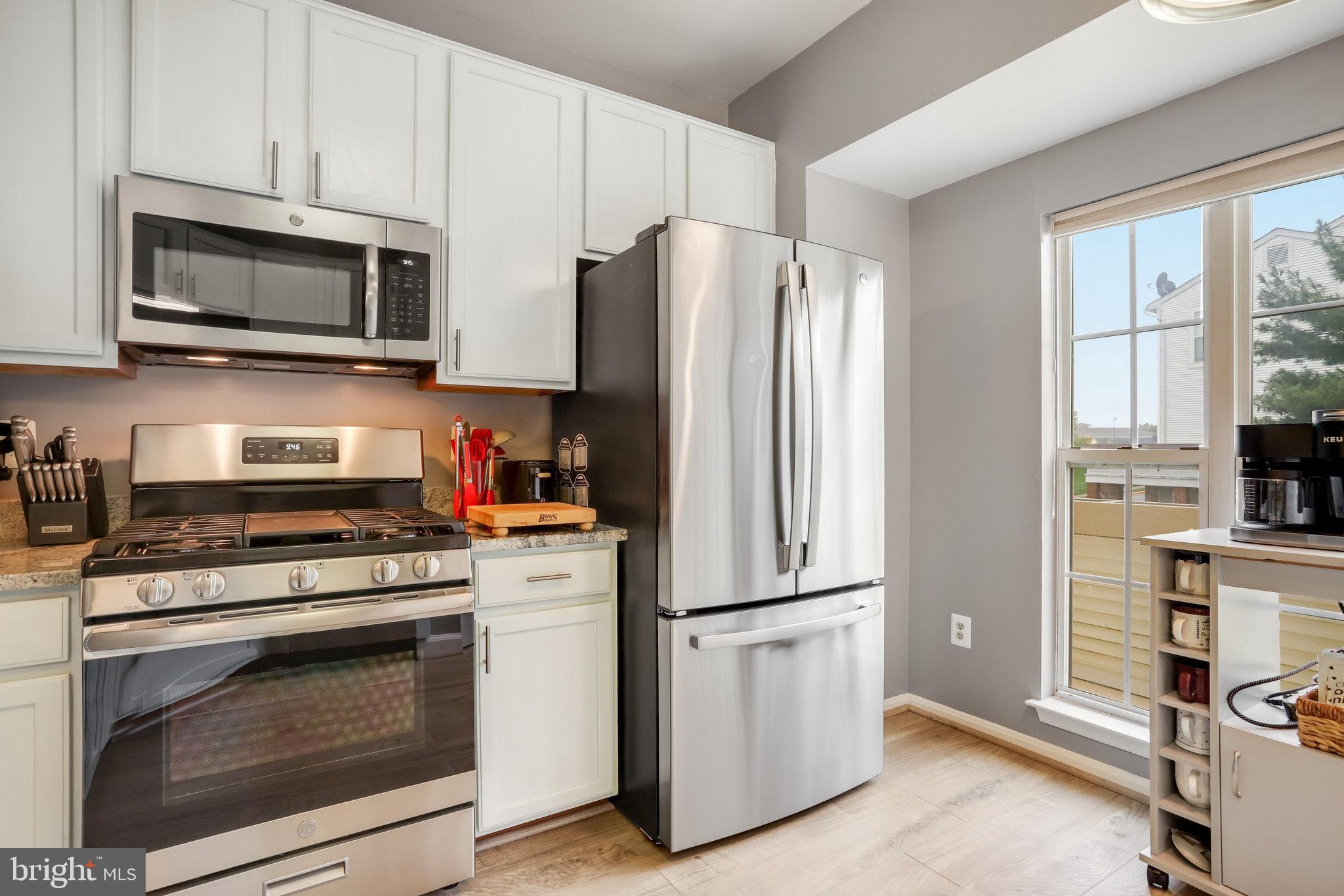 ASHBURN VILLAGE - Residential