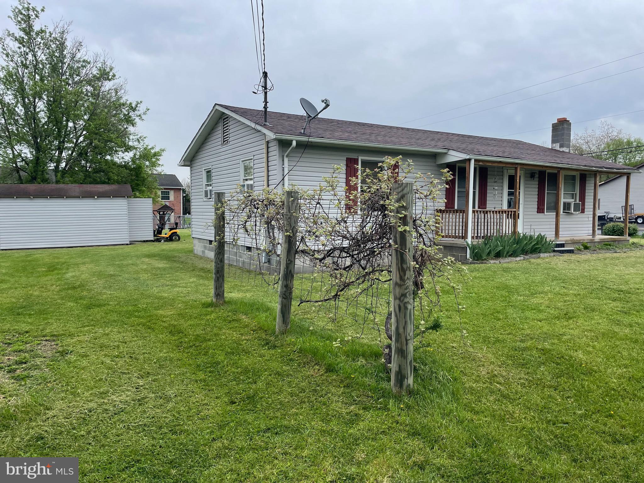 NONE UNRESTRICTED - Residential