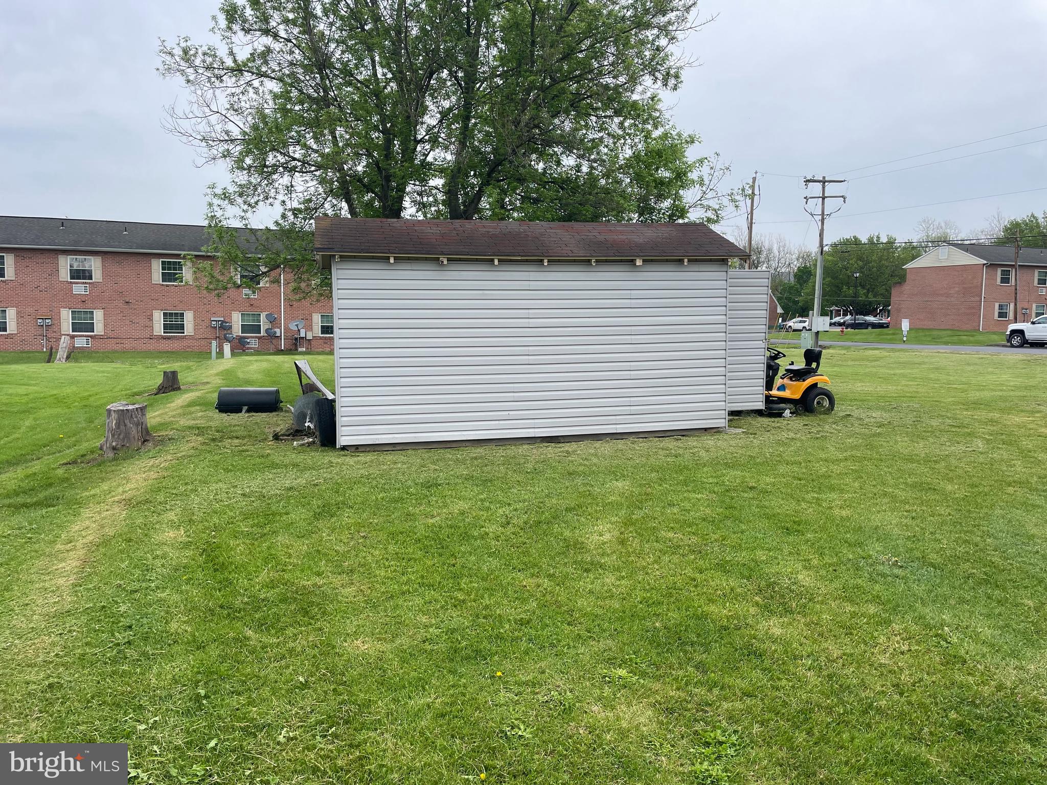 NONE UNRESTRICTED - Residential