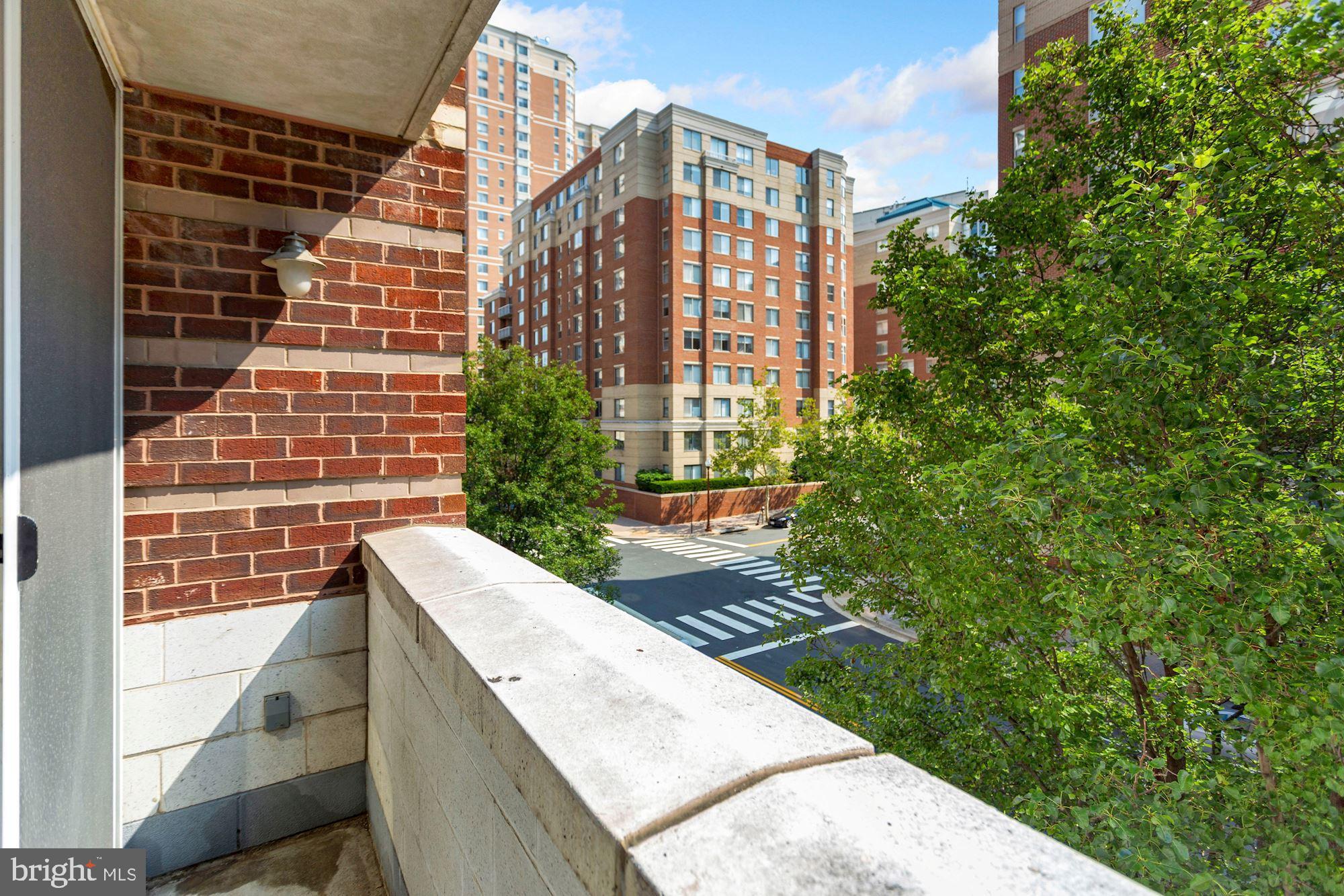 BALLSTON - Residential