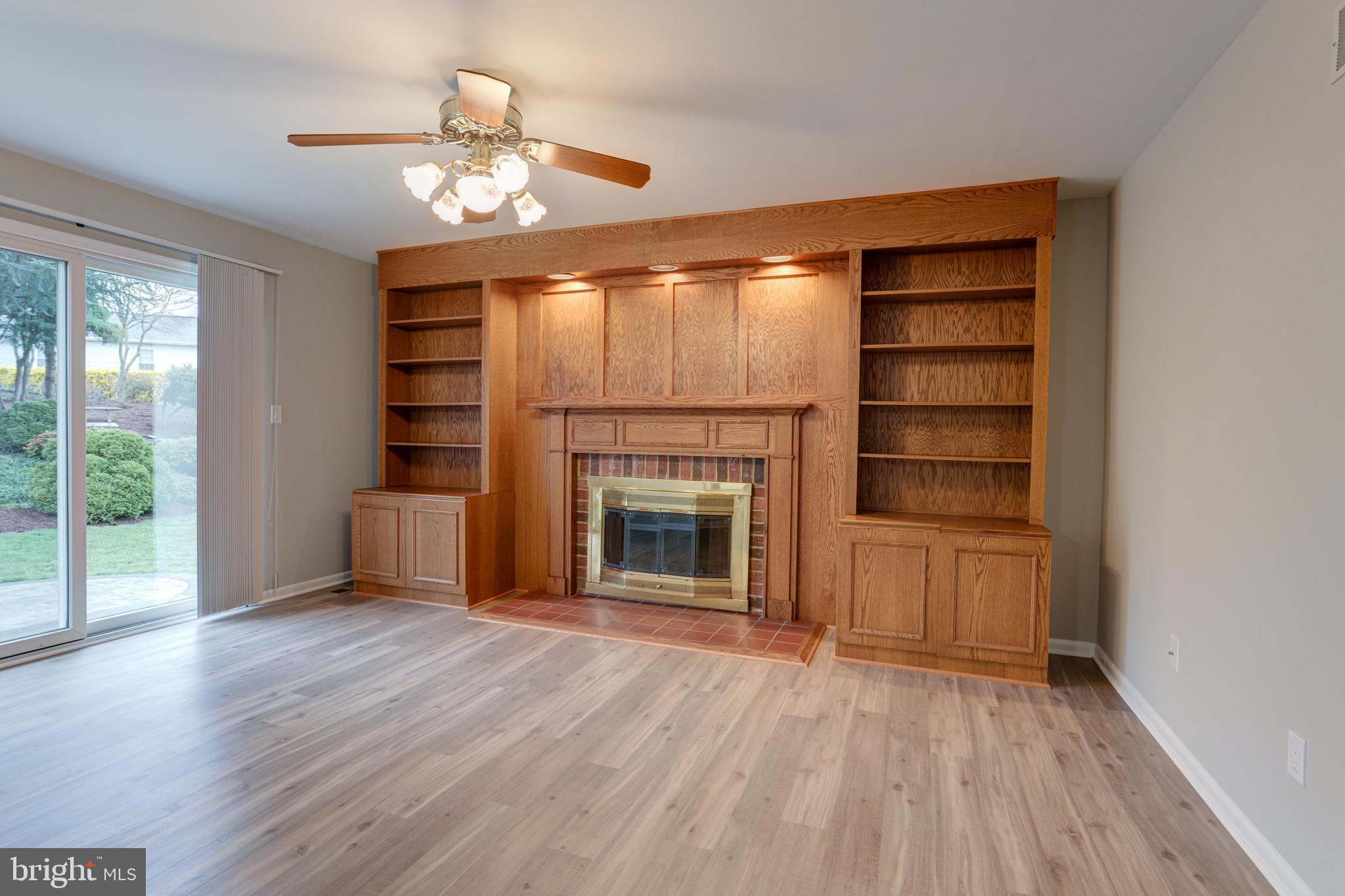 HUNTERS RUN - Residential