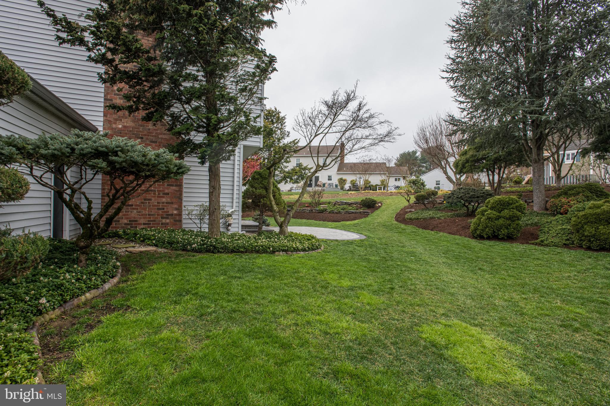 HUNTERS RUN - Residential