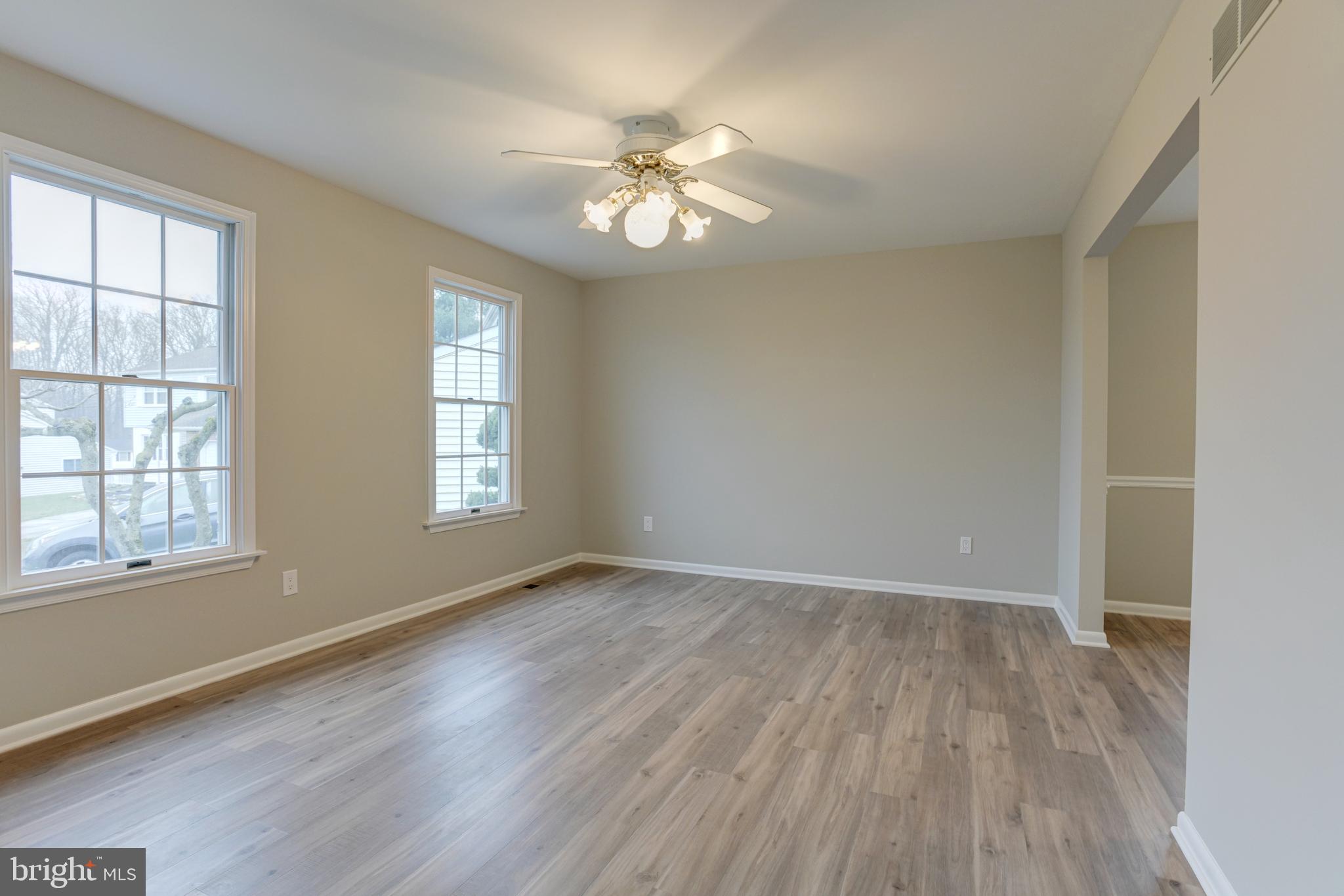 HUNTERS RUN - Residential