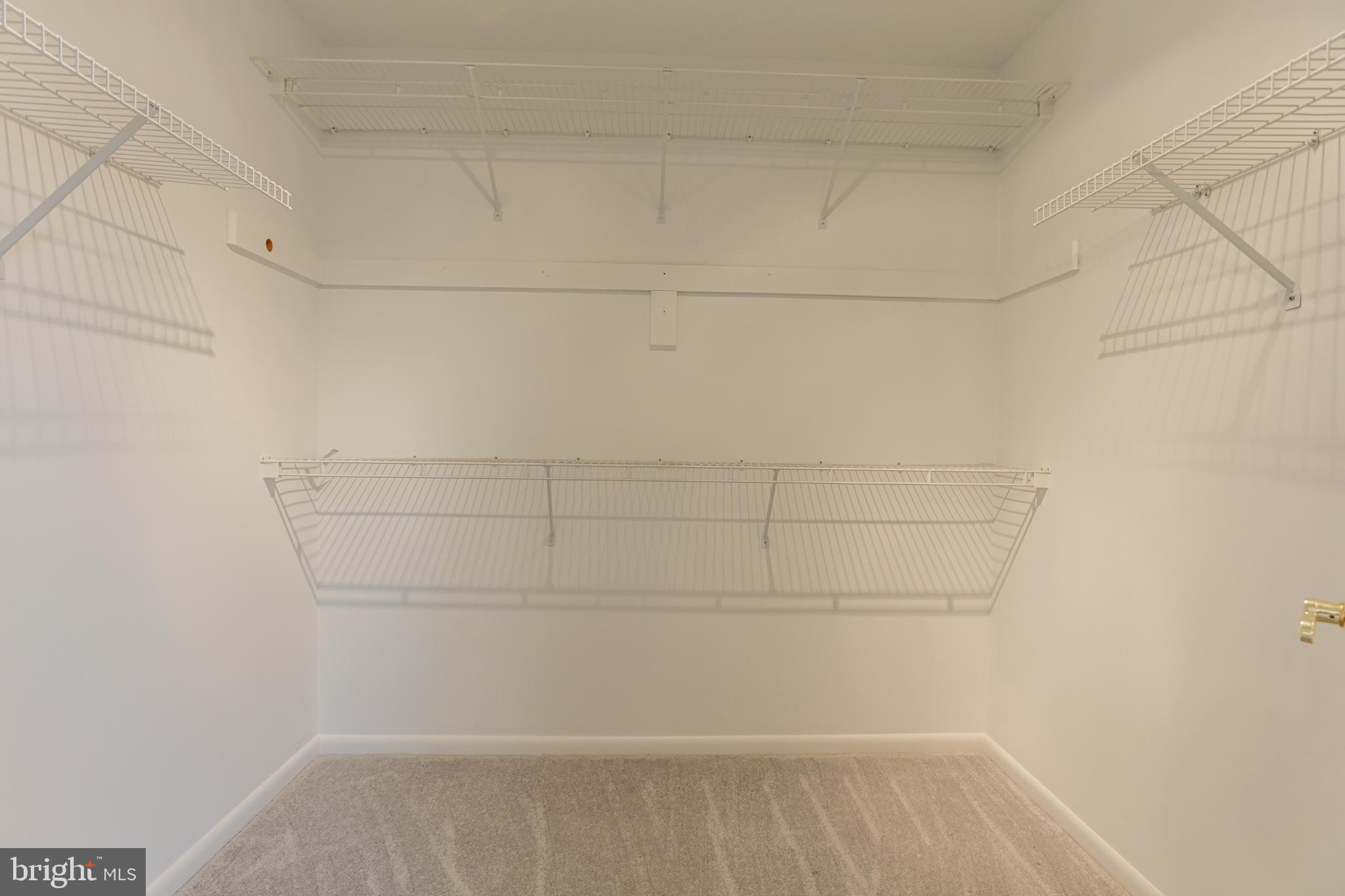 HUNTERS RUN - Residential