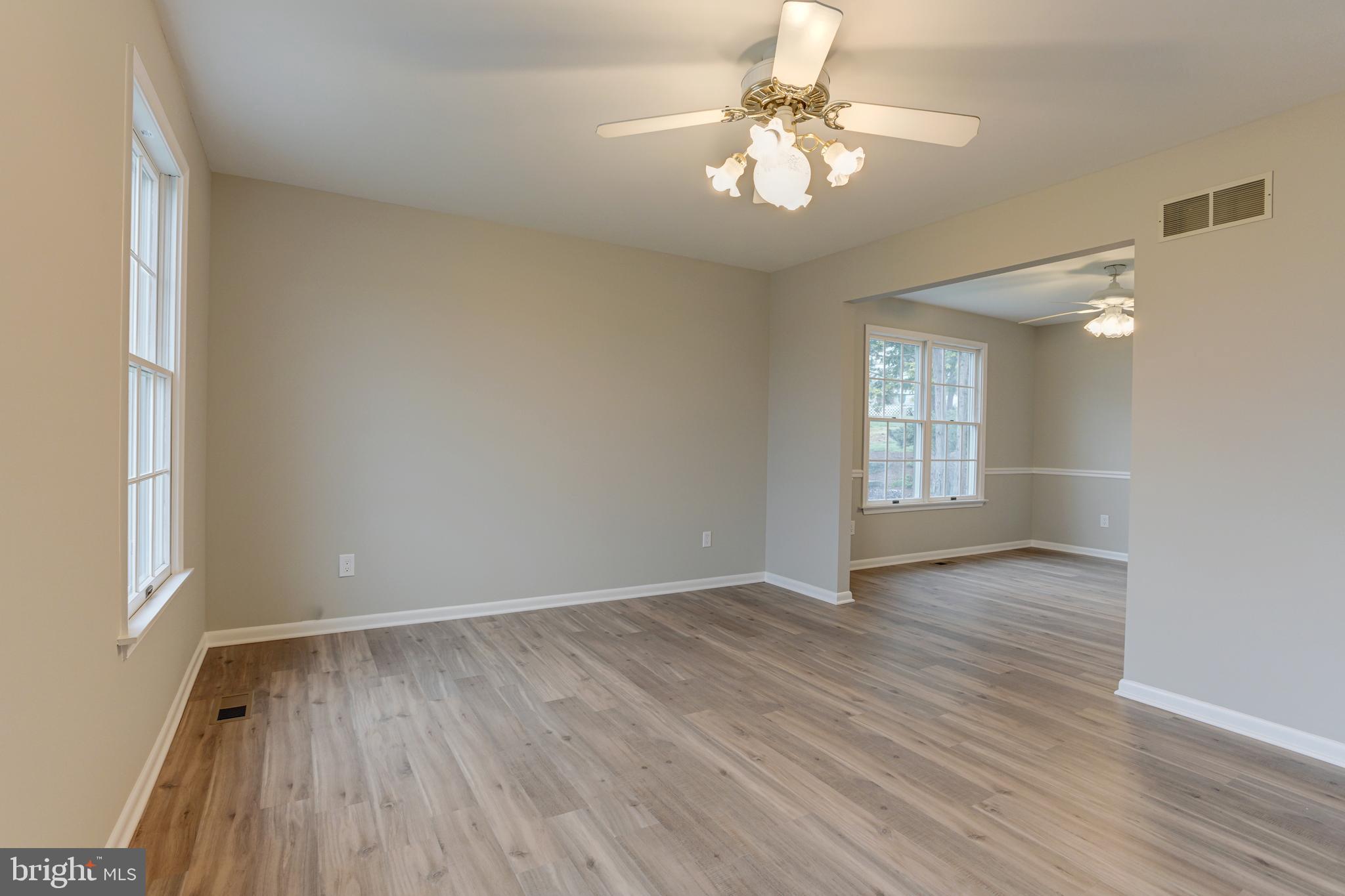 HUNTERS RUN - Residential