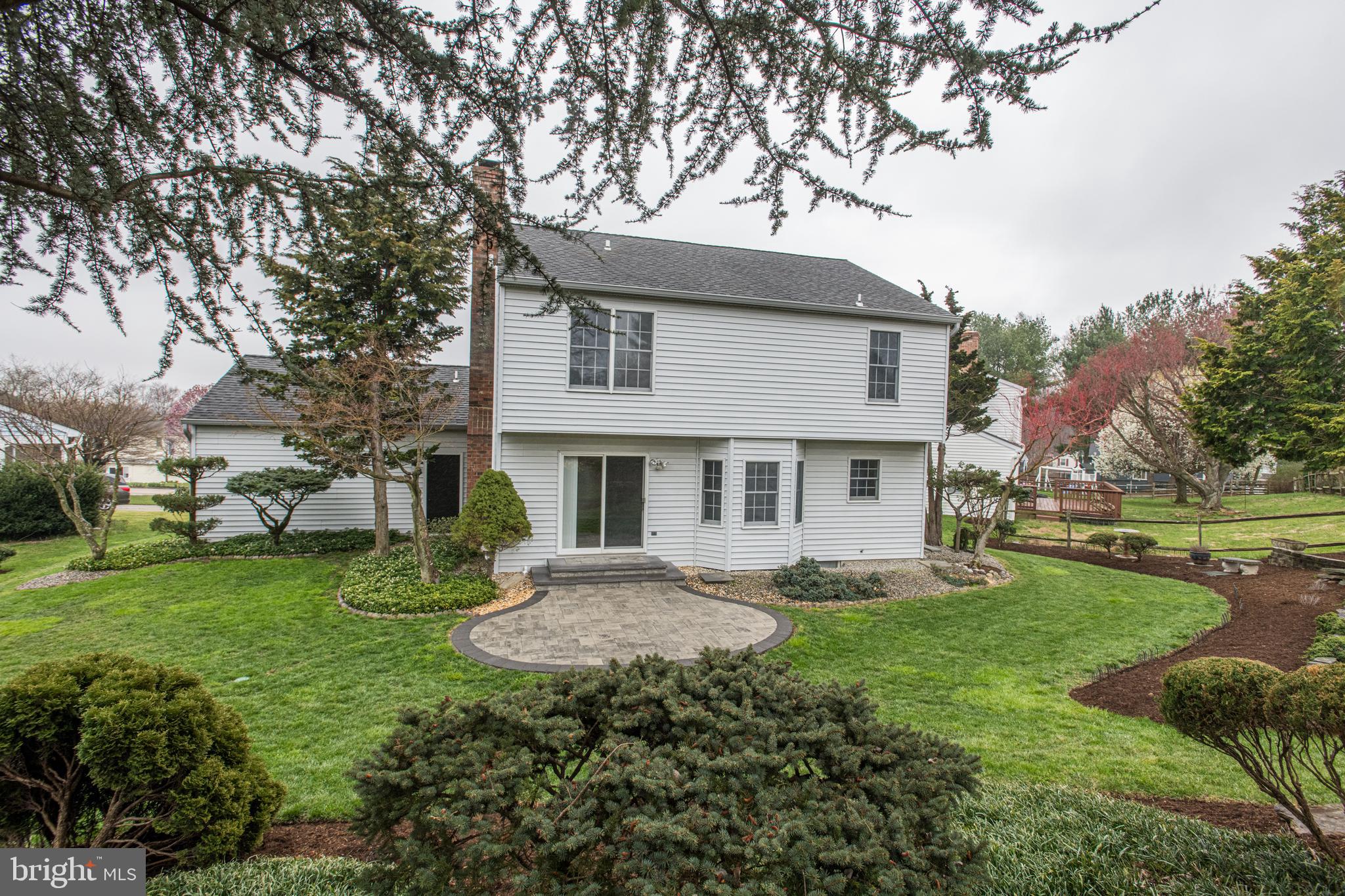 HUNTERS RUN - Residential