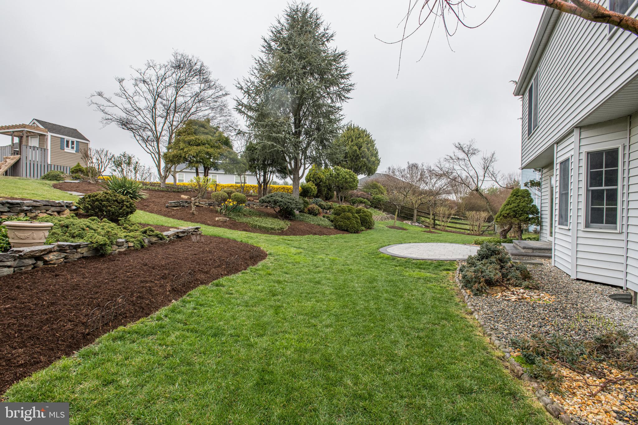 HUNTERS RUN - Residential