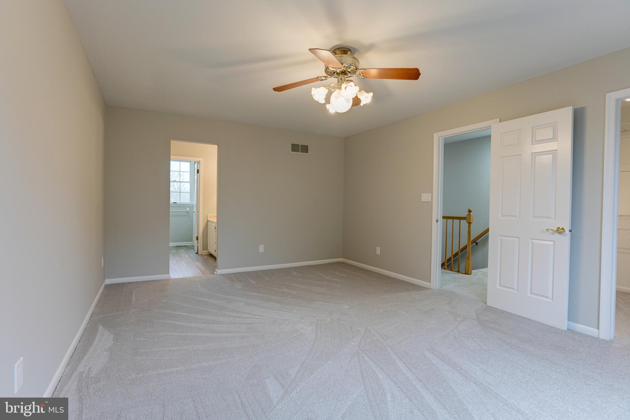 HUNTERS RUN - Residential