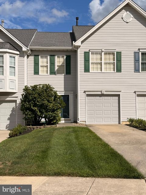 Photo of 6 Muirfield Court, BLACKWOOD, NJ 08012 (MLS # NJCD2103660) Photo of 6 Muirfield Court, BLACKWOOD, NJ 08012 (MLS # NJCD2103660)