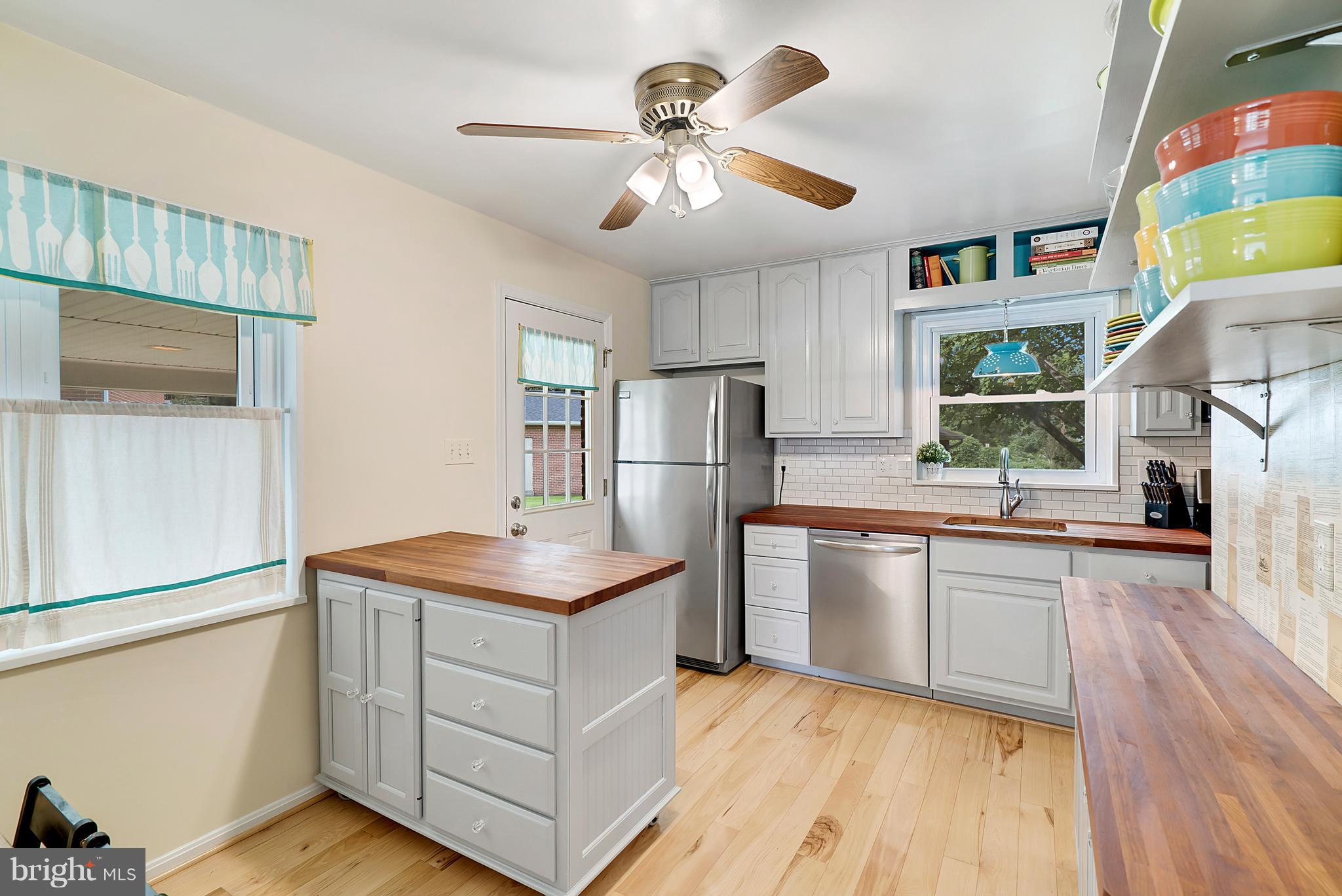 VIRGINIA HILLS - Residential