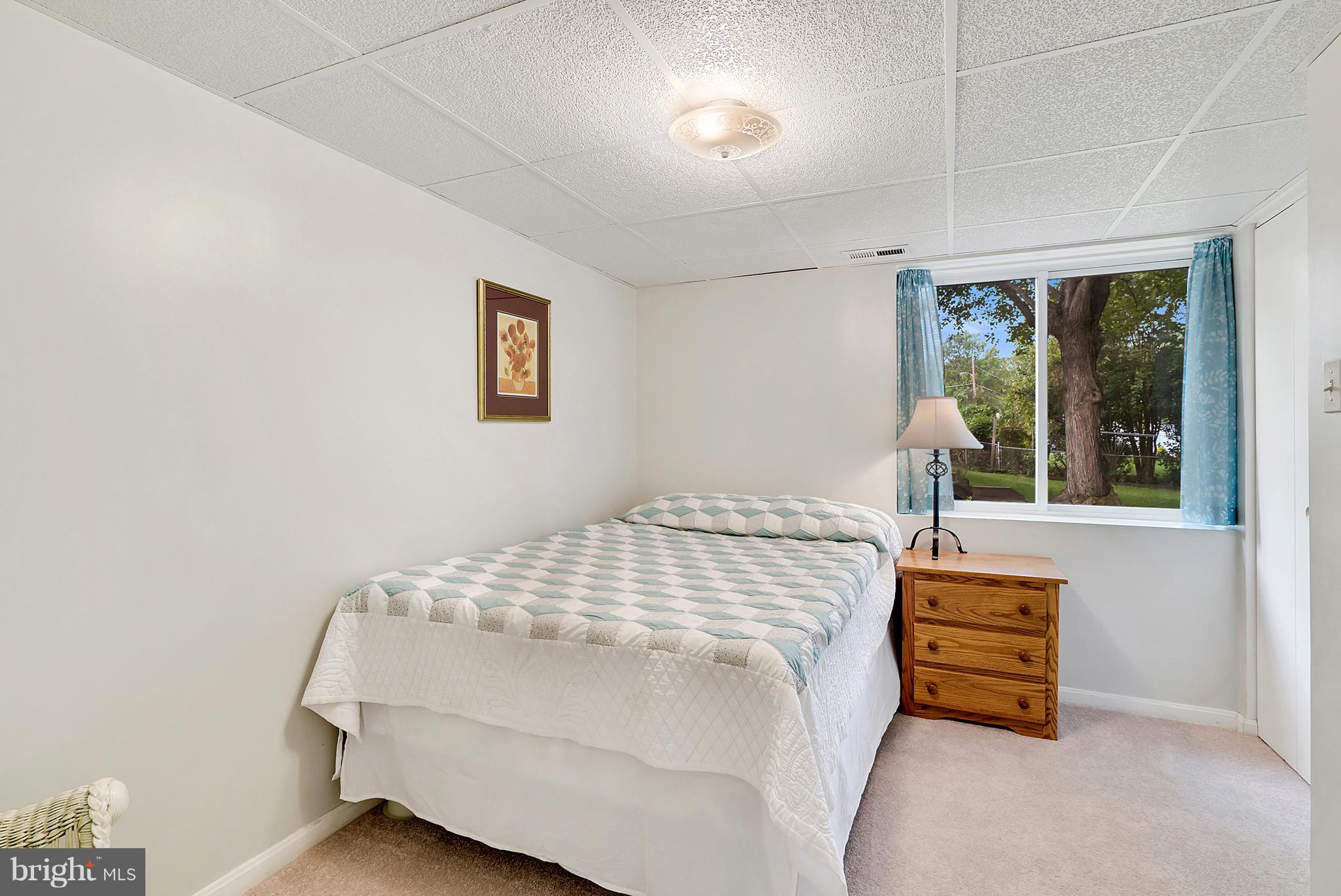 VIRGINIA HILLS - Residential