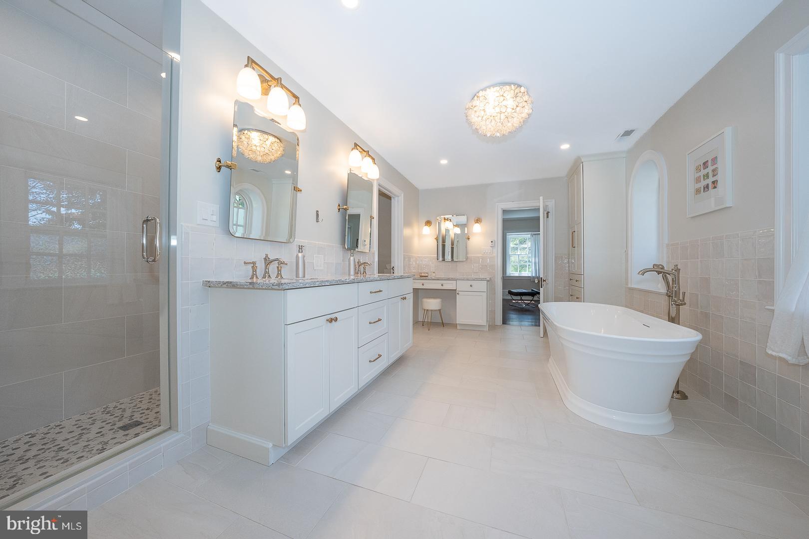 WYNNEWOOD - Residential