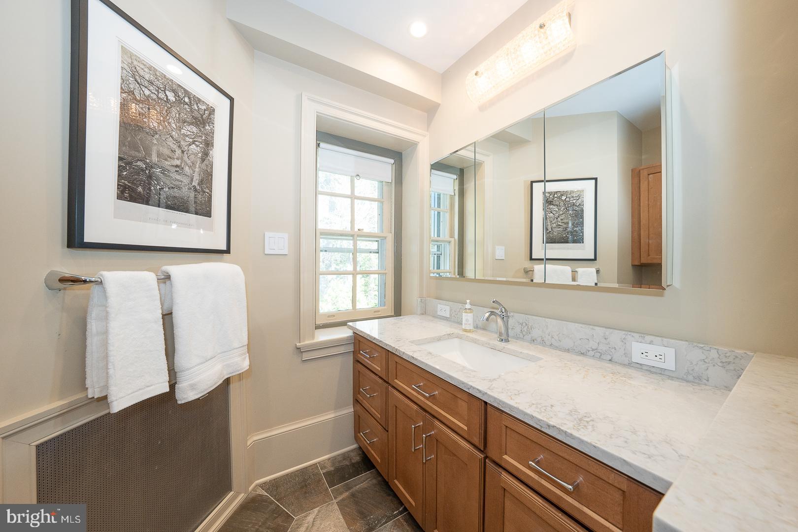 WYNNEWOOD - Residential